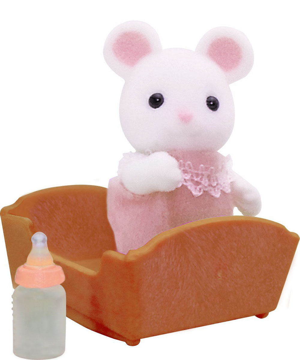 Sylvanian Families Игровой набор Малыш белый Мышонок3420 Sylvanian Families Игровой набор Малыш белый Мышонок3420Игровой набор Малыш белый Мышонок привлечет внимание вашего ребенка и станет отличным подарком для поклонников жителей чудесной страны Sylvanian Families. Очаровательный мышонок еще совсем маленький, и поэтому лежит в колыбельке и пьет из бутылочки. В комплект входит фигурка мышонка, бутылочка и колыбелька. Компания была основана в 1985 году, в Японии. Sylvanian Families очень популярен в Европе и Азии, и, за долгие годы существования, компания смогла добиться больших успехов. 3 года подряд в Англии бренд Sylvanian Families был признан Игрушкой Года. Сегодня у героев Sylvanian Families есть собственное шоу, полнометражный мультфильм и сеть ресторанов, работающая по всей Японии. Sylvanian Families - это целый мир маленьких жителей, объединенных общей легендой. Жители страны Sylvanian Families - это кролики, белки, медведи, лисы и многие другие. У каждого из них есть дом, в котором есть все необходимое для счастливой жизни. В городе,...