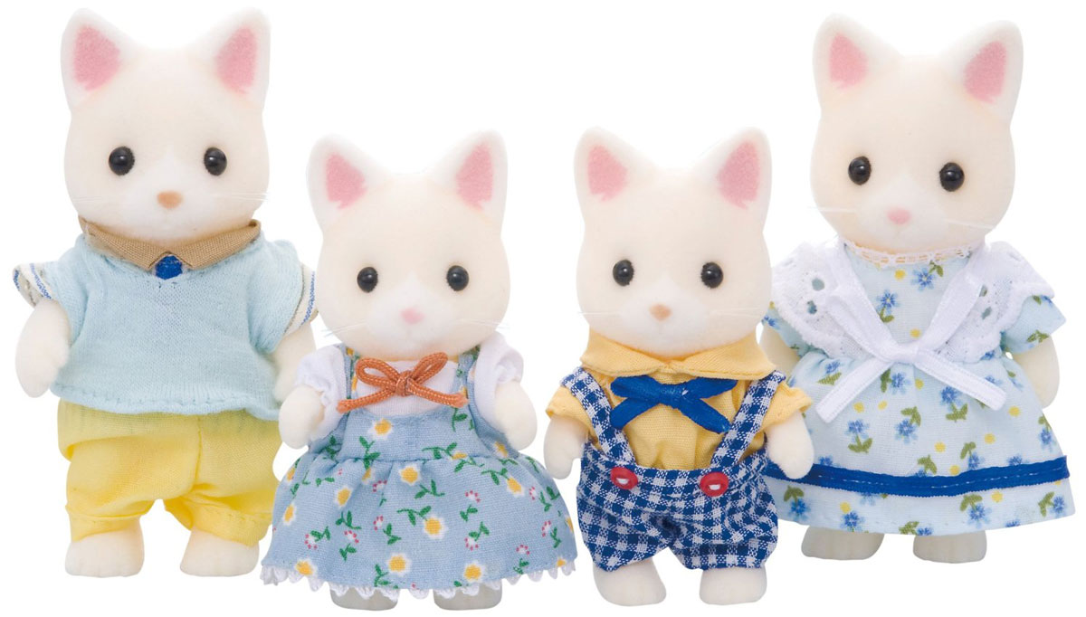 Sylvanian Families Набор фигурок Семья кошек3143 Sylvanian Families Набор фигурок Семья кошек3143Игровой набор Семья кошек состоит из четырех фигурок забавных котиков: мамы, папы, дочки и сына. Такая семья непременно понравится вашему малышу, и он сможет придумывать для них свои истории. Компания была основана в 1985 году, в Японии. Sylvanian Families очень популярен в Европе и Азии, и, за долгие годы существования, компания смогла добиться больших успехов. 3 года подряд в Англии бренд Sylvanian Families был признан Игрушкой Года. Сегодня у героев Sylvanian Families есть собственное шоу, полнометражный мультфильм и сеть ресторанов, работающая по всей Японии. Sylvanian Families - это целый мир маленьких жителей, объединенных общей легендой. Жители страны Sylvanian Families - это кролики, белки, медведи, лисы и многие другие. У каждого из них есть дом, в котором есть все необходимое для счастливой жизни. В городе, где живут герои, есть школа, больница, рынок, пекарня, детский сад и множество других полезных объектов. Жители этой страны живут...