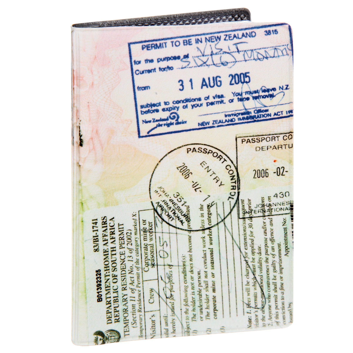Визитница Загран. VIZAM093VIZAM093 Визитница Загран. VIZAM093VIZAM093Стильная визитница Mitya Veselkov Загран выполнена из поливинилхлорида. Изделие оформлено художественной печатью с изображением текста из загранпаспорта. Внутри размещены два пластиковых кармана и вкладыш на восемнадцать кармашков. Яркая визитница Mitya Veselkov Загран не только поможет сохранить внешний вид ваших визиток, а также станет стильным аксессуаром, идеально подходящим к вашему образу.