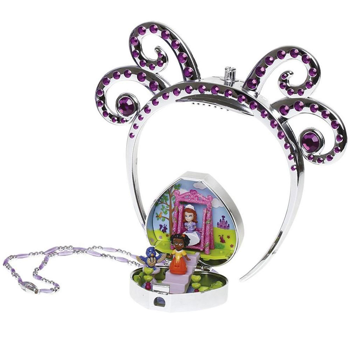 Disney Игровой набор София Прекрасная, с тиарой и кулоном15156 Disney Игровой набор София Прекрасная, с тиарой и кулоном15156Набор от Disney София Прекрасная обязательно понравится маленькой моднице. Один из самых важных атрибутов наряда принцессы - это, конечно же, тиара. Игровой набор София Прекрасная предлагает вам красивую бижутерию в виде необычного украшения - тиары-ободка. Тиара задекорирована множеством фиолетовых страз, которые сделают ваш образ блистательным. Также в наборе есть необычный кулон на длинной цепочке. Раскройте кулон, и перед вами окажется миниатюрный королевский садик с беседкой, в котором можно разместить мини-фигурки. В сердечко, которое вставляется как в кулон, так и в тиару, вы сможете спрятать минифигурки героев любимого мультсериала про Софию, входящие в набор. Фигурки могут наклоняться вперед. Порадуйте вашу малышку таким замечательным подарком!