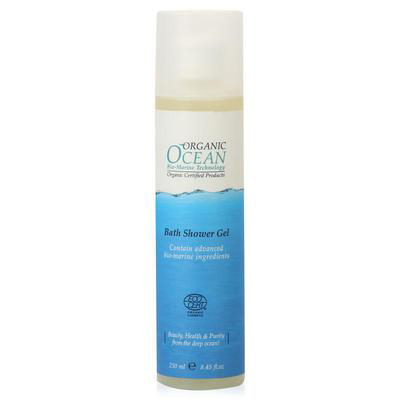Organic Ocean Гель для душа, 250 мл20765 Organic Ocean Гель для душа, 250 мл20765Гель для душа глубоко очищает и увлажняет кожу. Активные экстракты морских водорослей АЛЯРИЯ и ПЕЛЬВЕЦИЯ ЖЕЛОБЧАТАЯ препятствуют обезвоживанию, делают кожу упругой и увлажненной.. Инновационный ингредиент AGUAX: стимулирует выработку кожей естественных увлажнителей, уменьшает потерю влаги, улучшает микрорельеф. Органические эфирные масла МАНДАРИНА ,ЛИМОНА, ИНКА-ИНЧИ,АЛОЭ ВЕРА смягчают кожу, питают, обладают антисептическим действием, усиливают кровообращение, помогают бороться с целлюлитом. Органические растительные экстракты СЕНГЕЛЬСКОЙ АКАЦИИ, ШАНДРЫ ОБЫКНОВЕННОЙ, ЦАРСКОГО КОРНЯ снимают раздражение, дарят коже мягкость свежесть, чистоту и ощущение комфорта.