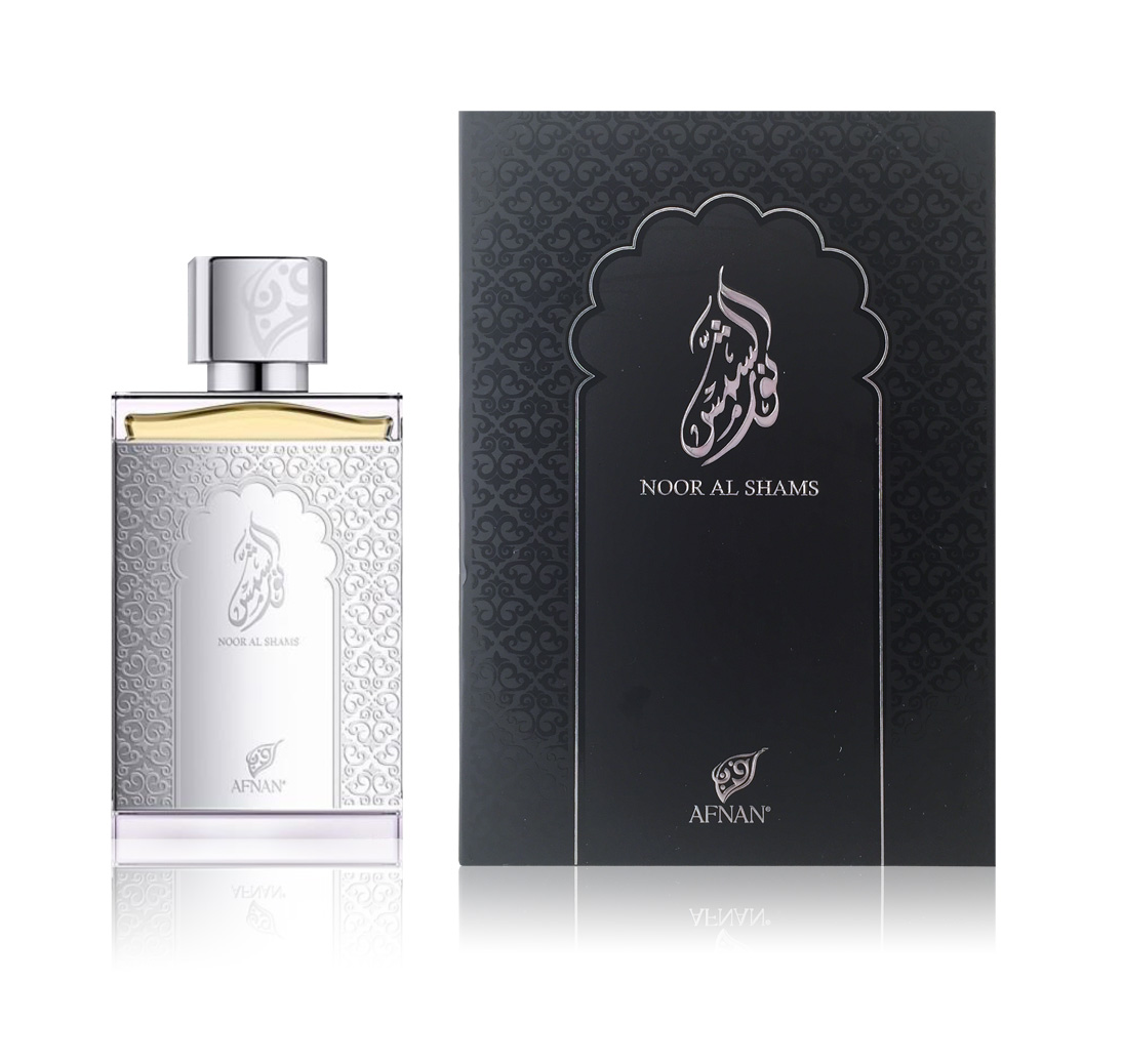Afnan Noor Al Shams (Silver) Туалетные духи мужские, 60мл210543 Afnan Noor Al Shams (Silver) Туалетные духи мужские, 60мл210543Роскошный мужской древесно-пряный аромат NOOR AL SHAMS (SILVER) - «Серебрянный свет солнечного сияния» с базовыми нотами сандалового и удового дерева, оттененного нотами лабданума и пачули.Верхние ноты: лабданум Ноты «сердца»: пачули Базовые ноты: сандаловое дерево, удовое дерево, роза