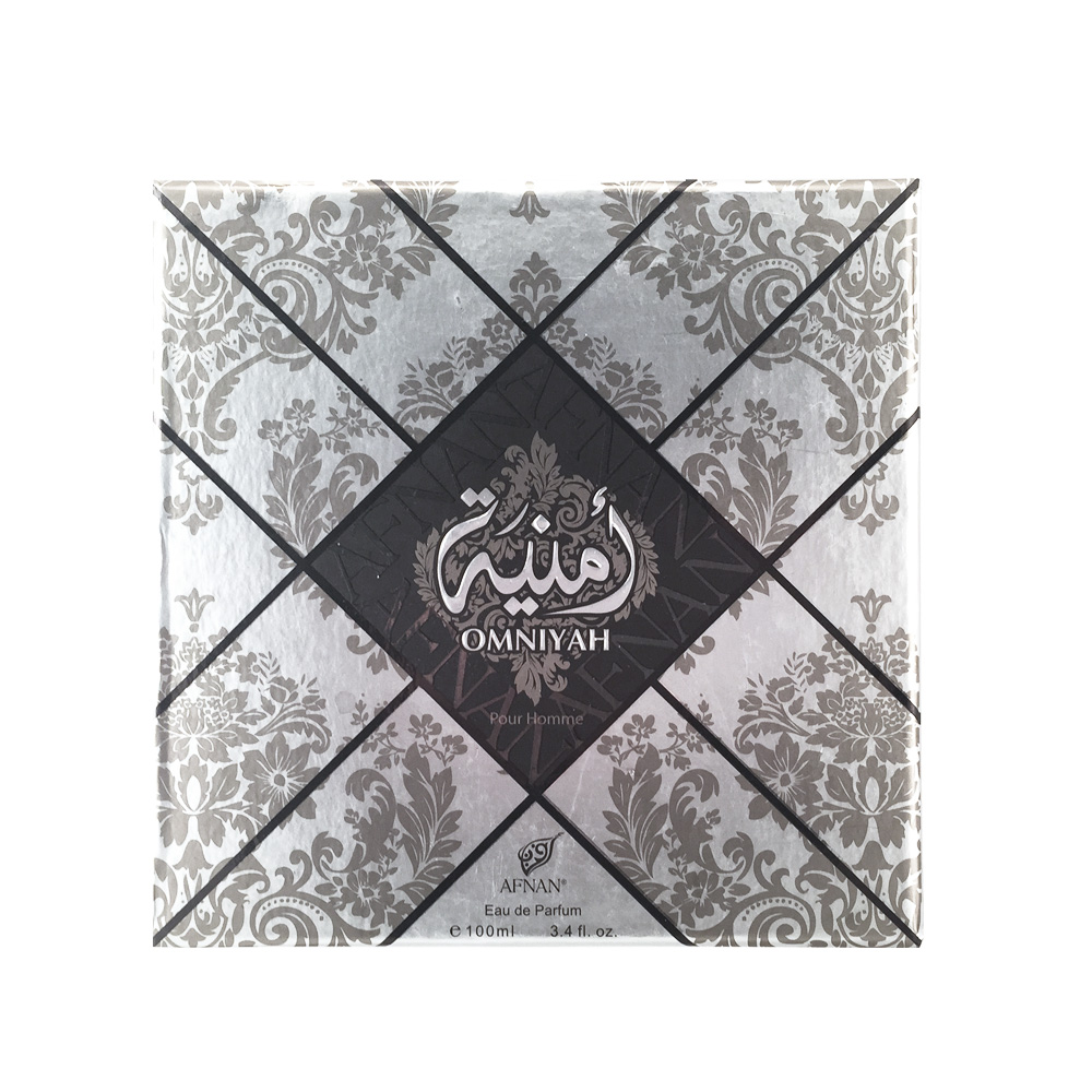 Afnan Omniyah Pour Homme Туалетные духи, Мужские, 100мл210562 Afnan Omniyah Pour Homme Туалетные духи, Мужские, 100мл210562Обольстительный древесно-фужерный аромат для мужчин OMNIYAH POUR HOMME «Желание», Облачен в роскошный восточный флакон. Базовые ноты амбры, кедра, мускуса, подчеркнуты ароматом лаванды и лайма, что делает аромат притягательным , а обладателя аромата – желанным .Верхние ноты: лайм, лимон Ноты «сердца»: кожа, лаванда Базовые ноты: белый кедр, амбра, мускус
