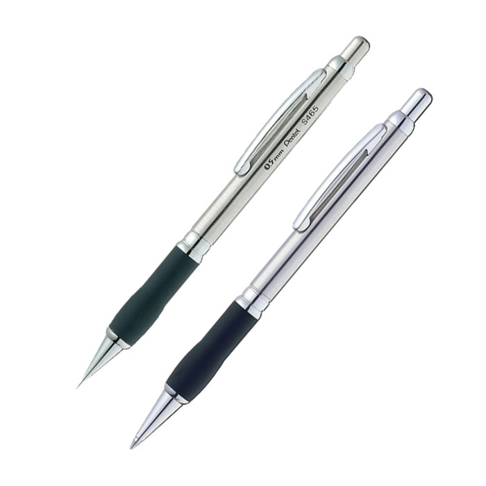 Pentel Набор пишущих принадлежностей Sterling: шариковая ручка, механический карандаш, цвет: серый, черныйB460SS465A Pentel Набор пишущих принадлежностей Sterling: шариковая ручка, механический карандаш, цвет: серый, черныйB460SS465AНабор пишущих принадлежностей Pentel Sterling станет отличным подарком. Состоит набор из шариковой ручки и механического карандаша. Имеют серый металлический корпус с каучуковой зоной захвата. Ручка и карандаш оснащены удобными металлическими клипами. Диаметр грифеля: 0,5 мм. Толщина линии ручки: 0,8 мм. Поставляются принадлежности в элегантном подарочном футляре. Мягкое комфортное письмо и тонкие линии при написании принесут вам максимум удовольствия. Порадуйте друзей и знакомых, оказав им столь стильный знак внимания.