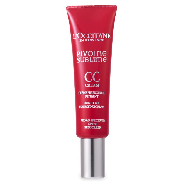 LOccitane Совершенный CC-крем Пион 30 мл, бежевый344712 LOccitane Совершенный CC-крем Пион 30 мл, бежевый344712Крем с бархатистой текстурой содержит комплекс «Совершенный пион», CC-пигменты и перламутровые частицы. Его можно использовать как разглаживающую базу под макияж с эффектом сияния или как отдельное средство для создания естественного макияжа. При контакте с кожей шелковистая текстура крема преобразуется, придавая ей естественный оттенок. Цвет лица выглядит ровным и сияющим. Несовершенства кожи становятся менее заметными.