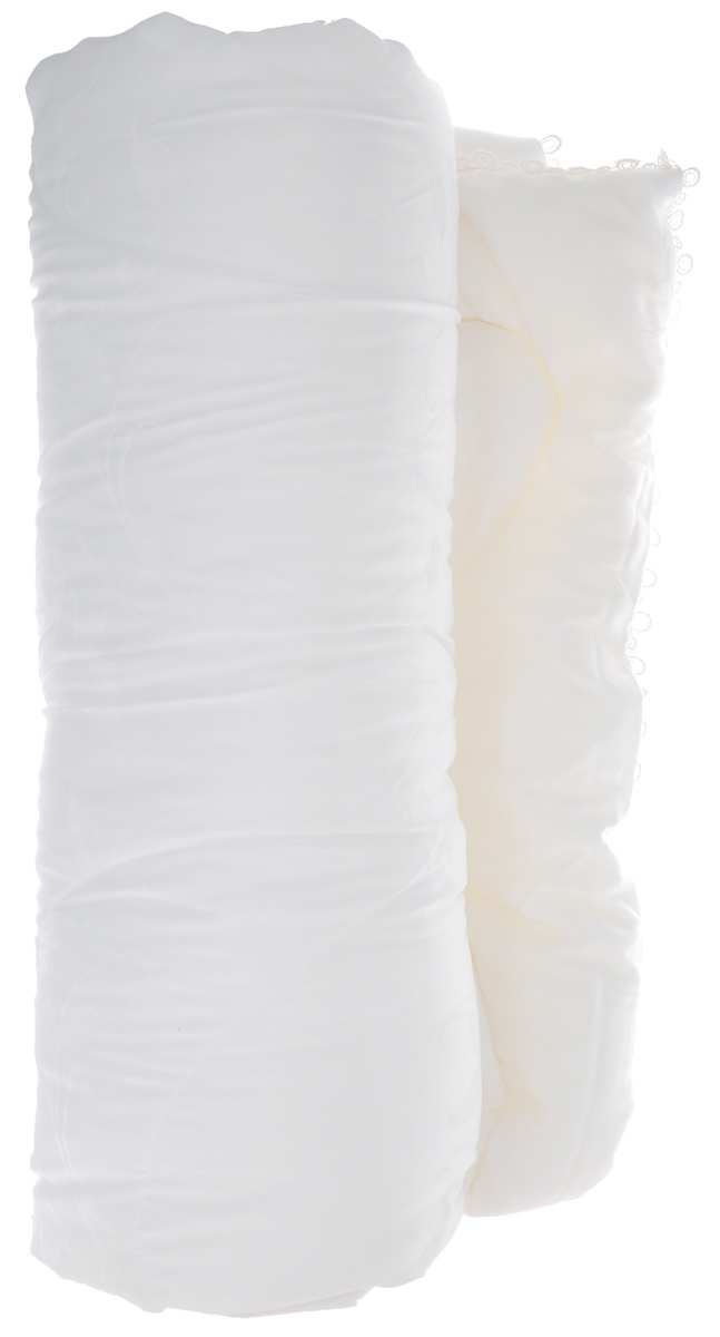 Одеяло Primavelle Silk Premium, наполнитель: шелк, цвет: белый, 200 х 220 см125914006-Sl Одеяло Primavelle Silk Premium, наполнитель: шелк, цвет: белый, 200 х 220 см125914006-SlЧехол одеяла Primavelle Silk Premium выполнен из 100% тенсела. Наполнитель одеяла состоит из шелка (80%) и микроволокна (20%). Стежка надежно удерживает наполнитель внутри и не позволяет ему скатываться. Элегантное одеяло Primavelle Silk Premium, украшенное ажурным кружевом и декоративной ниточной стежкой, придаст вашей спальне изысканный вид. Чехол одеяла выполнен из натурального тенселя, волокна полученного из целлюлозы эвкалипта. Тенсель обладает атибактериальными свойствами, отличается повышенной мягкостью и подходит даже для людей с чувствительной кожей. Жаккардовый рисунок ткани добавляет эстетическую красоту изделию. Шелковый наполнитель оказывает благоприятное воздействие на кожу, стимулирует обмен веществ, благодаря входящим в его состав 18 аминокислотам, необходимым человеку. Он также гипоаллергенен и обладает антибактериальными свойствами. Оригинальная стежка в форме королевский лилии не только украшает одеяло, но и надежно фиксирует...