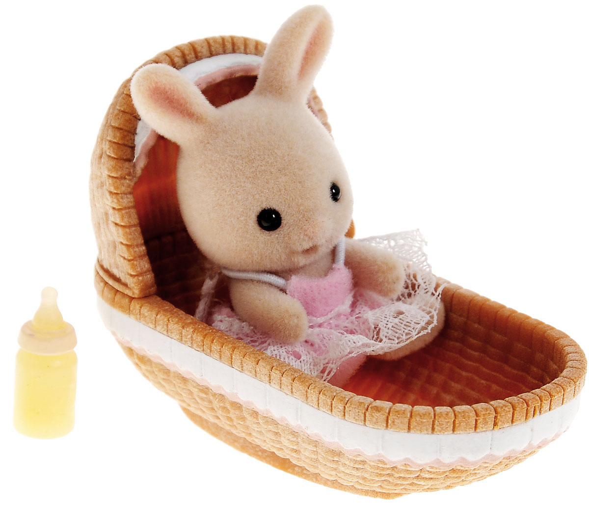 Sylvanian Families Фигурка Малыш крольчонок в люльке 33803380_крольчонок в люльке Sylvanian Families Фигурка Малыш крольчонок в люльке 33803380_крольчонок в люлькеФигурка Sylvanian Families Малыш крольчонок в люльке обязательно понравится всем любителям страны Сильвания. Этот чудесный крольчонок еще совсем маленький и нуждается в заботе. Малыша нужно уложить в люльку и укачать, чтобы он уснул. А после сна кролик снова готов к игре! Игры с фигуркой развивают у ребенка чувство ответственности и заботы, формируют представление о семейных ценностях. Такая фигурка станет отличным дополнением к вашей коллекции игрушек Sylvanian Families! Все элементы выполнены с невероятной тщательностью из безопасных материалов. Компания Sylvanian Families была основана в 1985 году, в Японии. Sylvanian Families очень популярна в Европе и Азии и, за долгие годы существования, компания смогла добиться больших успехов. 3 года подряд в Англии бренд Sylvanian Families был признан Игрушкой Года. Сегодня у героев Sylvanian Families есть собственное шоу, полнометражный мультфильм и сеть ресторанов, работающая по всей Японии. Sylvanian...
