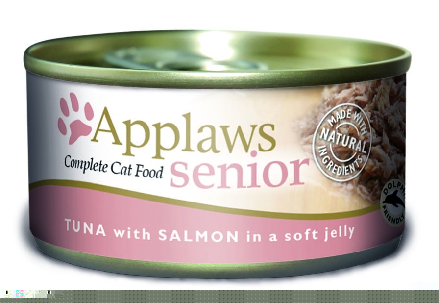 Кусочки в желе для Пожилых кошек с Тунцом и Лососем (Senior Cat Tuna with Salmon in jelly ), 70 г24344 Кусочки в желе для Пожилых кошек с Тунцом и Лососем (Senior Cat Tuna with Salmon in jelly ), 70 г24344Данный рецепт разработан специально для пожилых кошек и учитывает все их нужды. Лосось прекрасный источник Омега 3, как и эйкозапентаеновых кислот и докозагексаеновых кислот, оказывающих благоприятное влияние на мозговую активность и зрение пожилых кошек. Один из девизов компании Applaws – “Все только натуральное и качественное!”. Поэтому вся продукция выпускается согласно строгому регламенту качества, каждая партия продукции проходит обязательную проверку и анализы. Консервы изготовлены из свежего мяса 75%, приготовленного в собственном бульоне 24%. В состав каждого рецепта входит только три/четыре основных ингредиента и ничего более. Не содержит ГМО, синтетических консервантов или красителей. Не содержит вкусовых добавок. Состав: Кусочки тунца 40%, лосось 8%. Гарантированный анализ: Белки 11%, Жиры 1%, Зола 1,5%, Клетчатка 1%, Влага 82%. Условия хранения: в прохладном темном месте
