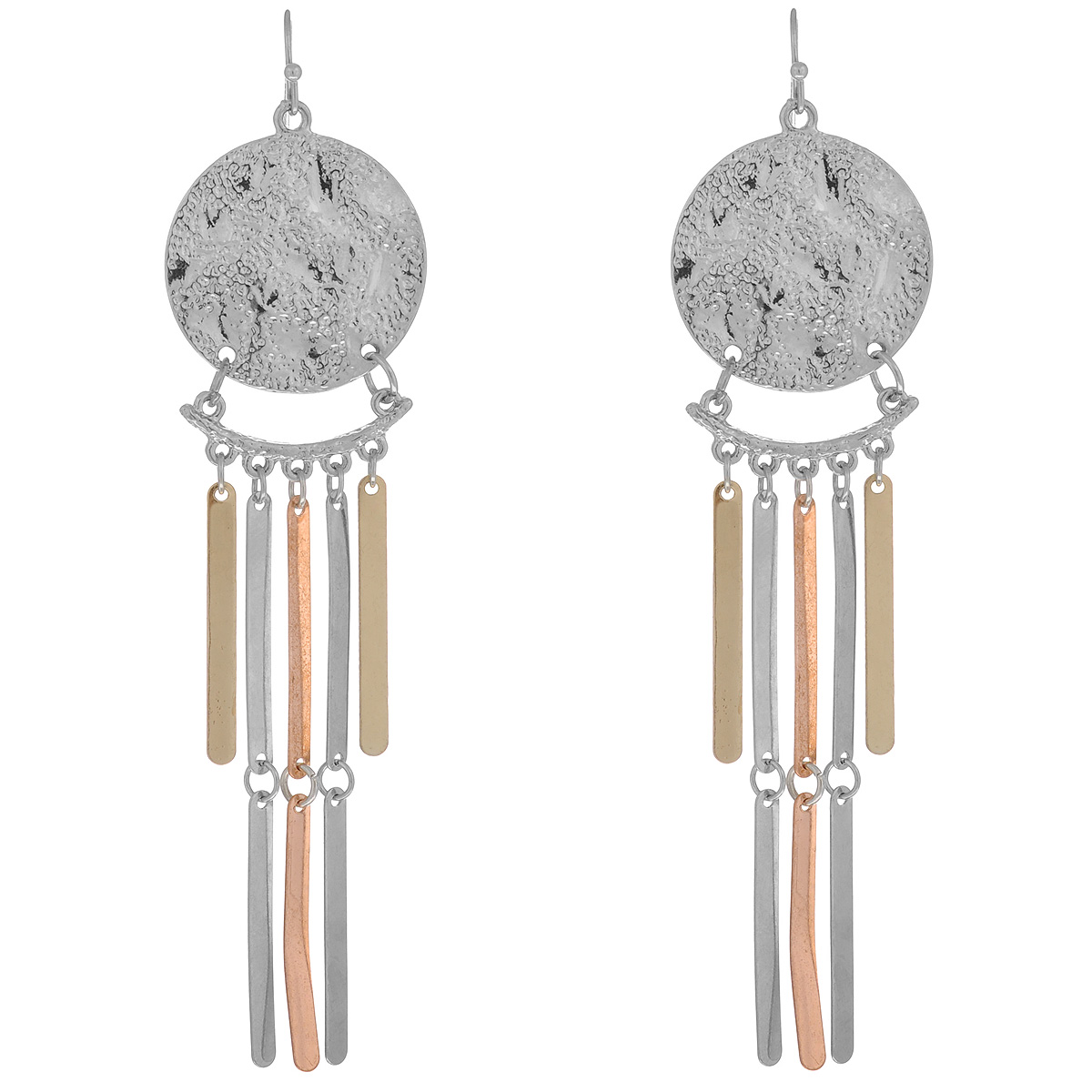 Серьги Avgad, цвет: серебристый. EA178JW117EA178JW117 Серьги Avgad, цвет: серебристый. EA178JW117EA178JW117Оригинальные серьги Avgad станут дополнением к вашему образу. Серьги выполнены из ювелирного сплава в форме плоской фактурной пластины серебристого цвета и дополнены подвесками. Изделие застегивается на замок-петлю и пластиковые заглушки. Элегантные серьги помогут создать вам запоминающийся образ