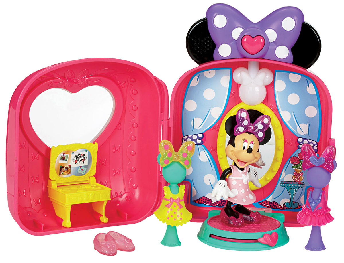 Minnie Mouse Игровой набор с мини-фигуркой Модный бутик МинниY5145 Minnie Mouse Игровой набор с мини-фигуркой Модный бутик МинниY5145Портативный музыкальный игровой набор Minnie Mouse Модный бутик Минни привлечет внимание вашей малышки и не позволит ей скучать. Набор включает: бутик с большим зеркалом, поворачивающейся платформой и манекенами, фигурку Минни, 2 сменных наряда, два дополнительных бантика, дополнительную пару туфелек, раскрывающийся туалетный столик для макияжа. Поставьте Минни на площадку для примерки нарядов, и она сможет покрутиться перед зеркалом! Нажмите кнопку в виде сердца, чтобы услышать музыку или звуковые эффекты. Эта кнопка также активизирует диско-шар, что превращает бутик в настоящую танцплощадку! Бутик имеет удобную ручку и колесики, что превращает его в маленький чемоданчик для путешествий. Порадуйте своего ребенка таким замечательным подарком! Необходимо докупить 2 батареи напряжением 1,5V типа АА (не входят в комплект).