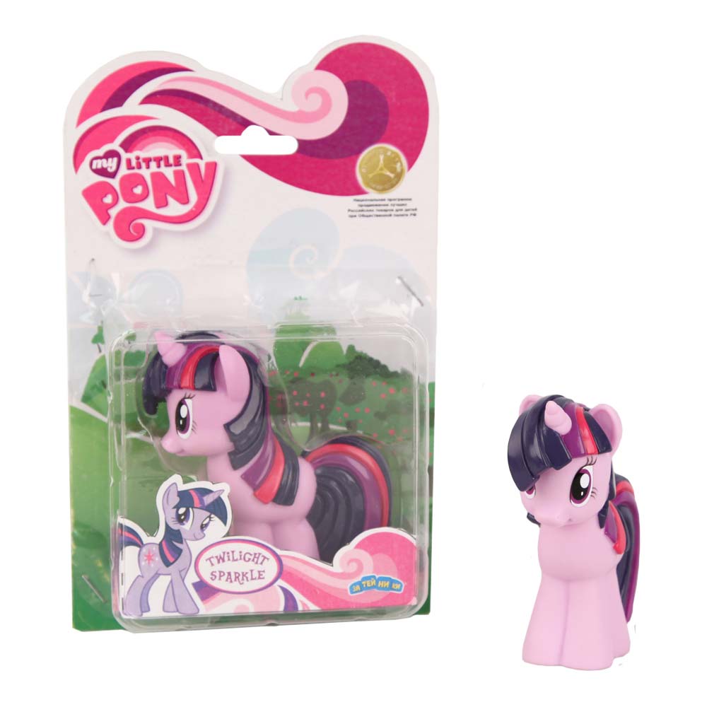 My Little Pony Пластизоль Пони Сумеречная искоркаGT6703 My Little Pony Пластизоль Пони Сумеречная искоркаGT6703Моя Маленькая Пони от Hasbro - это игрушки, созданные по мотивам мультфильма о волшебницах пони и их волшебном мире, где процветают добро и дружба! Маленькие фигурки волшебных пони из мультсериала - настолько миниатюрные, что их можно брать с собой куда захочешь! Каждая фигурка очень точна в исполнении, все детали очень точно прорисованы. Каждая малютка пони украшена фигурными хвостом и гривой. У малышек пони Hasbro много друзей, всех можно купить отдельно. Фигурка Мини-пони Sparkle, высотой 9 см, выполненная целиком из пластика.