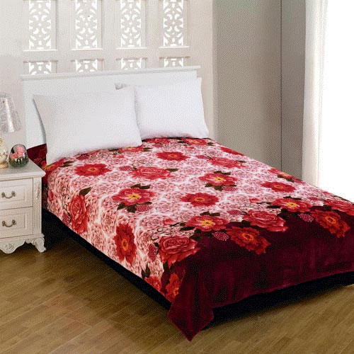 Плед Amore Mio Floral Glade, цвет: белый, розовый, коричневый, 180 х 230 см63245 Плед Amore Mio Floral Glade, цвет: белый, розовый, коричневый, 180 х 230 см63245Мягкий, теплый и уютный плед Amore Mio Floral Glade изготовлен из фланели (100% полиэстер). Благодаря своей структуре плед отлично удерживает тепло, не накапливает статическое электричество. Фланель - мягкий материал, гипоаллергенен и экологичен. Благодаря уникальной технологии окрашивания, плед прекрасно отстирывается, не линяет и не скатывается. Изделие легко стирается, быстро сохнет и практически не мнется.