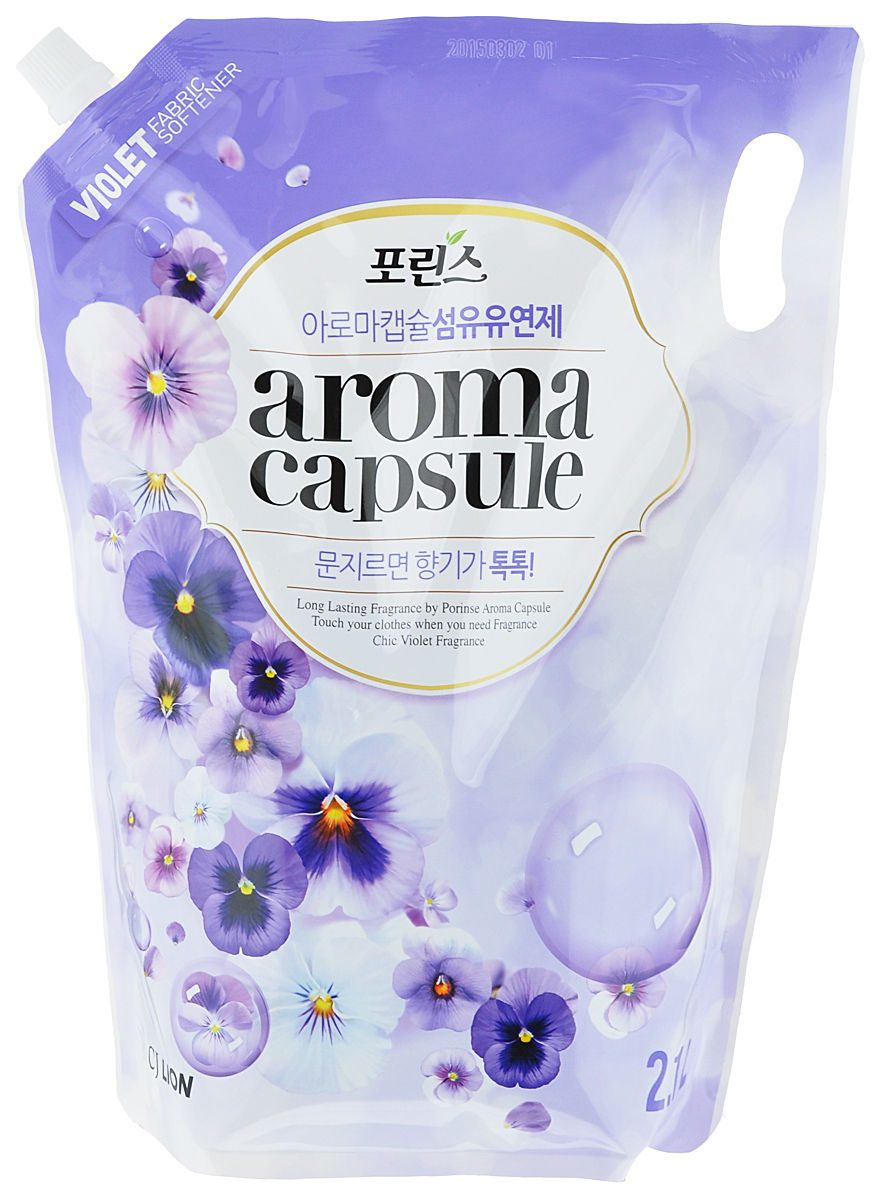 Кондиционер для белья Cj Lion Porinse Aroma Capsule, с ароматом фиалки, 2,1 л113963 Кондиционер для белья Cj Lion Porinse Aroma Capsule, с ароматом фиалки, 2,1 л113963Кондиционер для белья Cj Lion Porinse Aroma Capsule наполнит ваши вещи нежным цветочным ароматом и надолго сохранит его на одежде. Ключевые преимущества: - Ликвидирует неприятные запахи, такие как запах пота, табака и другие. - Частицы размягчающего состава проникают глубоко в ткань, смягчают волокна тканей, устраняют статистическое электричество и облегчают процесс глаженья, а также предотвращают появление катышков и поднятие ворса ткани, предотвращает появление дефектов на ней. - Обладает очаровательным цветочным ароматом. - Абсолютно безопасен для окружающей среды. Кондиционер можно использовать как в стиральных машинах, так и при ручной стирке. Состав: ПАВ (соль диалкиламония сложноэфирного типа), ароматические масла, компоненты растительного происхождения, стабилизатор. Товар сертифицирован.