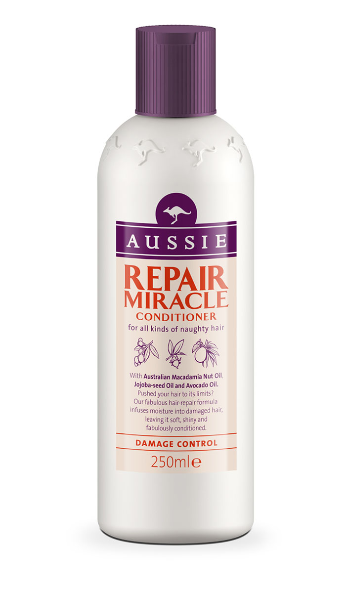 Aussie Бальзам-ополаскиватель Aussie Repair Miracle, для поврежденных волос, 250 млAUS-81520799 Aussie Бальзам-ополаскиватель Aussie Repair Miracle, для поврежденных волос, 250 млAUS-81520799Красивые волосы - это не все, что тебе нужно для счастья, но с них можно начать. Философия Aussie. Для всех типов непослушных волос. Наша специальная формула с маслами австралийского ореха макадамия, семян жожоба и авокадо вернет тебя к жизни. Ну или по крайне мере твои волосы. Твои мягкие, блестящие, сказочно ухоженные волосы. Советы по применению: Уже помыла голову шампунем Aussie Repair Miracle? Если нет, действуй! Теперь время этого сказочного бальзама-ополаскивателя. Смой теплой водой и та-дам! Все готово.