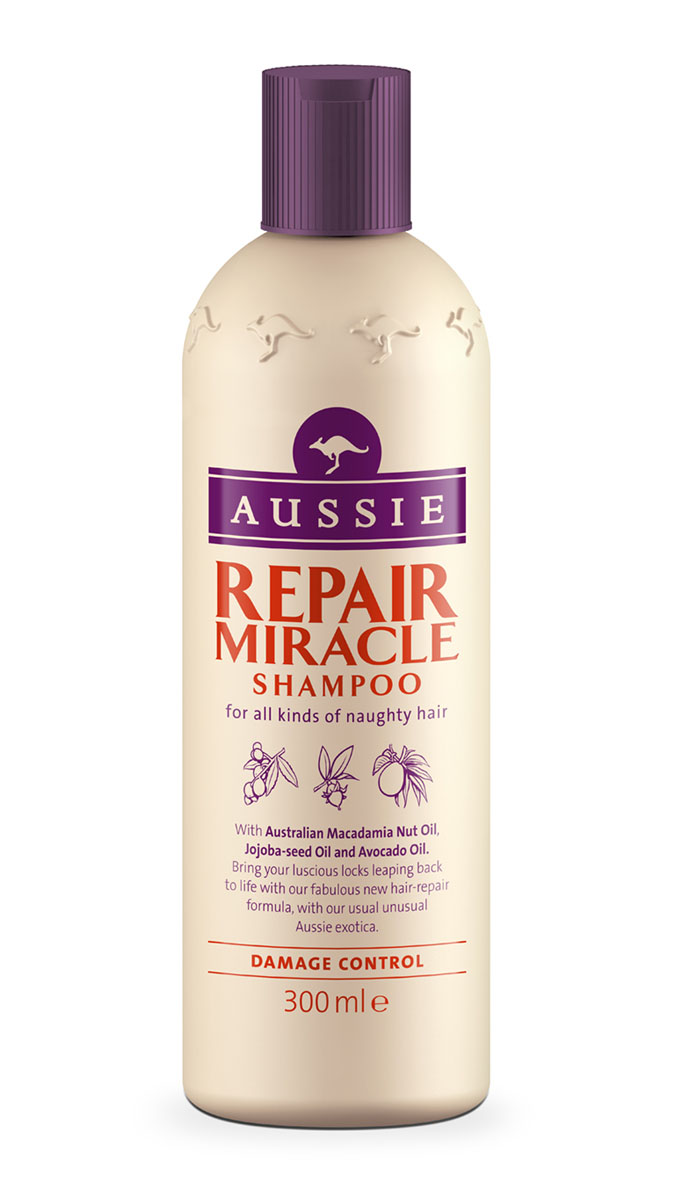Aussie Шампунь Repair Miracle, для поврежденных волос, 300 млAUS-81520800 Aussie Шампунь Repair Miracle, для поврежденных волос, 300 млAUS-81520800Красивые волосы - это не все, что тебе нужно для счастья, но с них можно начать. Философия Aussie. Для всех типов непослушных волос. Наша специальная формула с маслами австралийского ореха макадамия, семян жожоба и авокадо превратит сухие поврежденные волосы в послушные блестящие локоны.
