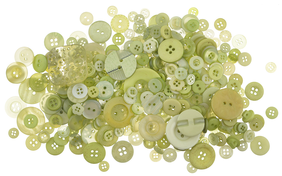 Пуговицы декоративные Buttons Galore & More Button Jars, цвет: зеленый, 115 г. 77088827708882_Зеленый Пуговицы декоративные Buttons Galore & More Button Jars, цвет: зеленый, 115 г. 77088827708882_ЗеленыйНабор пуговиц для творчества и декорирования одежды Buttons Galore & More Button Jars изготовлен из высококачественного пластика. В набор входят пуговицы различных размеров и с разным количеством отверстий. Такие пуговицы подходят для любых видов творчества: скрапбукинга, декорирования, шитья, изготовления кукол, а также для оформления одежды. С их помощью вы сможете украсить открытку, фотографию, альбом, подарок и другие предметы ручной работы. Пуговицы имеют оригинальный и яркий дизайн. Средний диаметр пуговиц: 1,7 см.