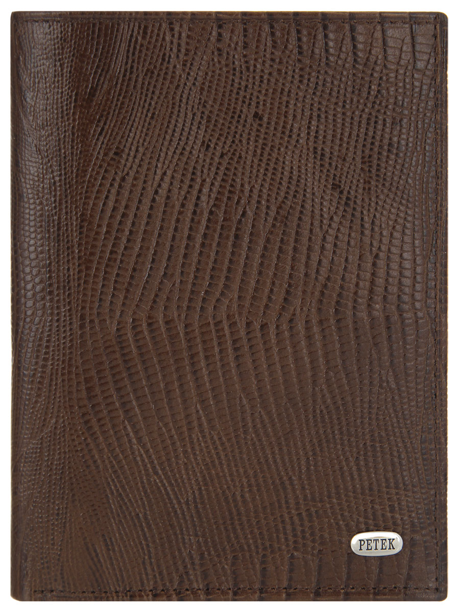 Портмоне мужское Petek 1855, цвет: коричневый. 269.041.02269.041.02 D.Brown Портмоне мужское Petek 1855, цвет: коричневый. 269.041.02269.041.02 D.BrownСтильное мужское портмоне Petek 1855 выполнено из натуральной кожи с зернистой поверхностью. Лицевая сторона оформлена металлической пластиной с гравировкой в виде названия бренда. Изделие раскладывается пополам. Портмоне содержит четыре кармана для визиток и кредитных карт, два потайных кармана, два кармана с окошком из прозрачного материала для фотографий или документов, карман-уголок для документов и один карман для купюр. Изделие упаковано в фирменную коробку. Такое портмоне станет отличным подарком для человека, ценящего качественные и стильные вещи.