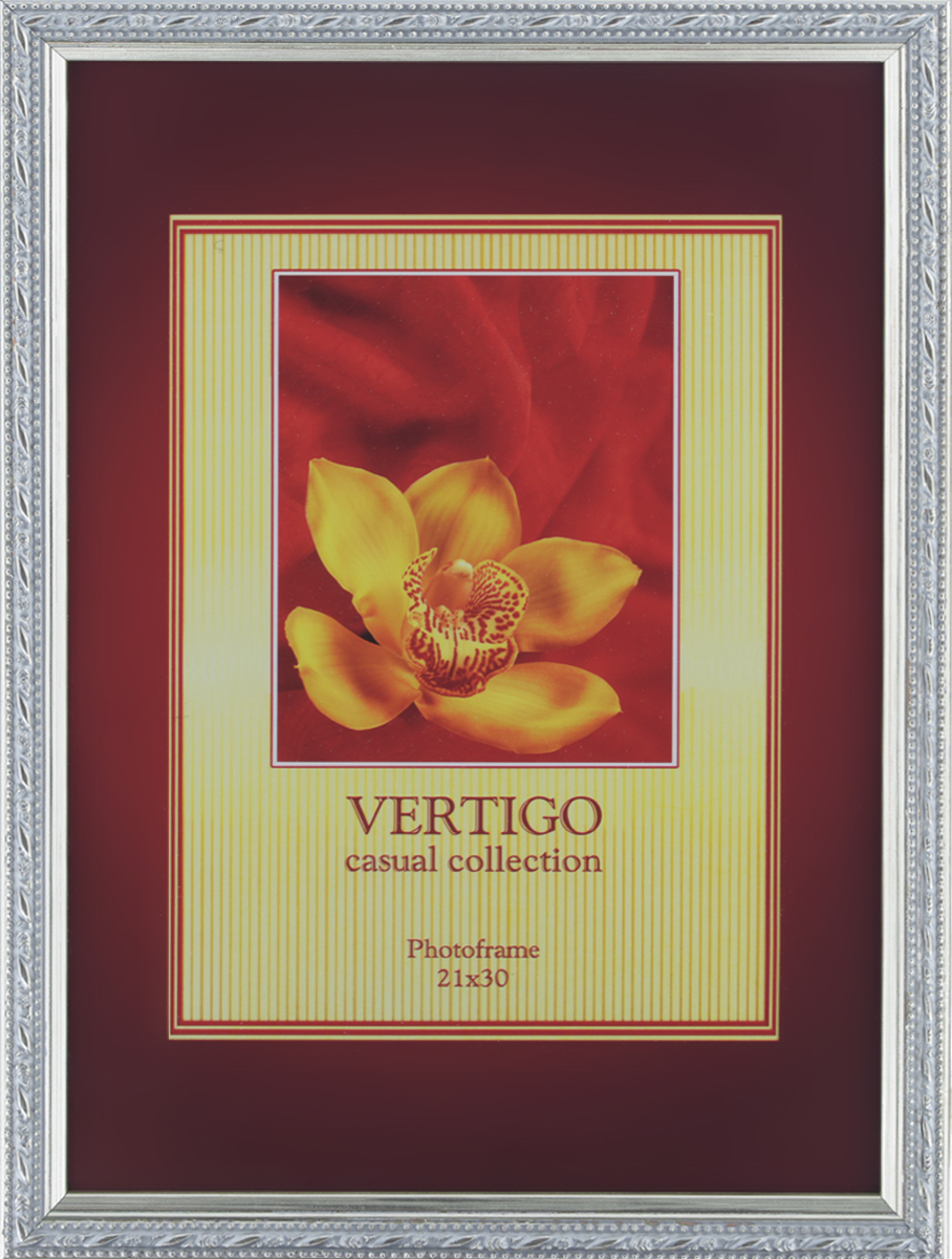 Фоторамка Vertigo Molise, 21 см х 30 см12199 WF-1038/199 Фоторамка Vertigo Molise, 21 см х 30 см12199 WF-1038/199Фоторамка Vertigo Molise выполнена в классическом стиле из натурального дерева и стекла, защищающего фотографию. Изделие декорировано рельефным узором по периметру. Рамка оснащена двумя специальными отверстиями для подвешивания на стену. Такая фоторамка поможет вам оригинально и стильно дополнить интерьер помещения, а также позволит сохранить память о дорогих вам людях и интересных событиях вашей жизни. Размер фотографии: 21 см х 30 см.