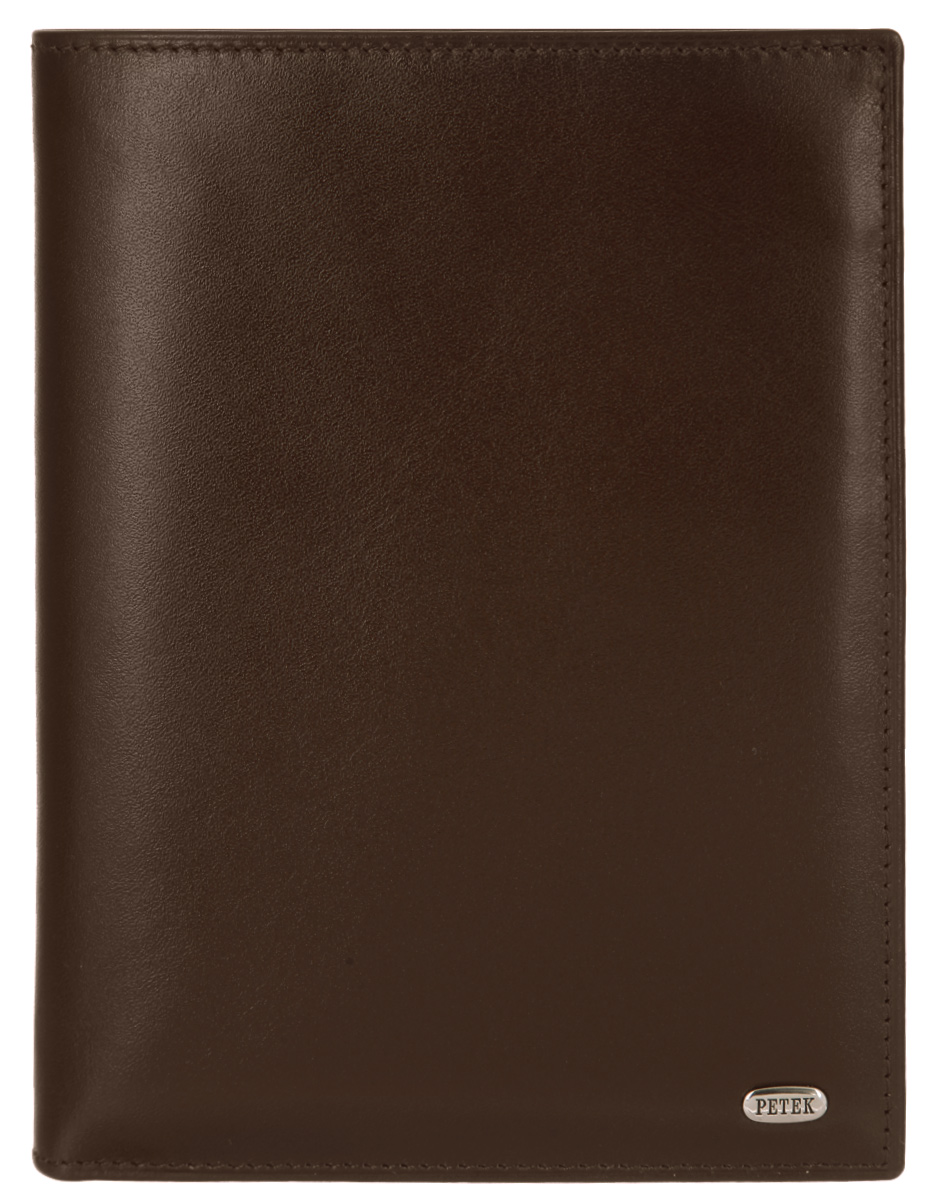 Портмоне мужское Petek 1855, цвет: коричневый. 142.000.222142.000.222 D.Brown Портмоне мужское Petek 1855, цвет: коричневый. 142.000.222142.000.222 D.BrownСтильное мужское портмоне Petek 1855 выполнено из натуральной гладкой кожи и оформлено металлической фурнитурой с символикой бренда. Внутренняя часть изделия выполнена из текстиля и натуральной кожи. Изделие раскладывается пополам. Внутри размещено два отделения для купюр, три накладных кармашка для кредитных карт и визиток, три боковых кармана для мелких бумаг и кармашек с сетчатым окошком. Дополнением к портмоне служит обложка с сетчатыми вставками для паспорта и других документов, которую можно хранить как внутри основного изделия, так и использовать как самостоятельный аксессуар. Изделие поставляется в фирменной упаковке. Стильное портмоне Petek 1855 станет отличным подарком для человека, ценящего качественные и практичные вещи.