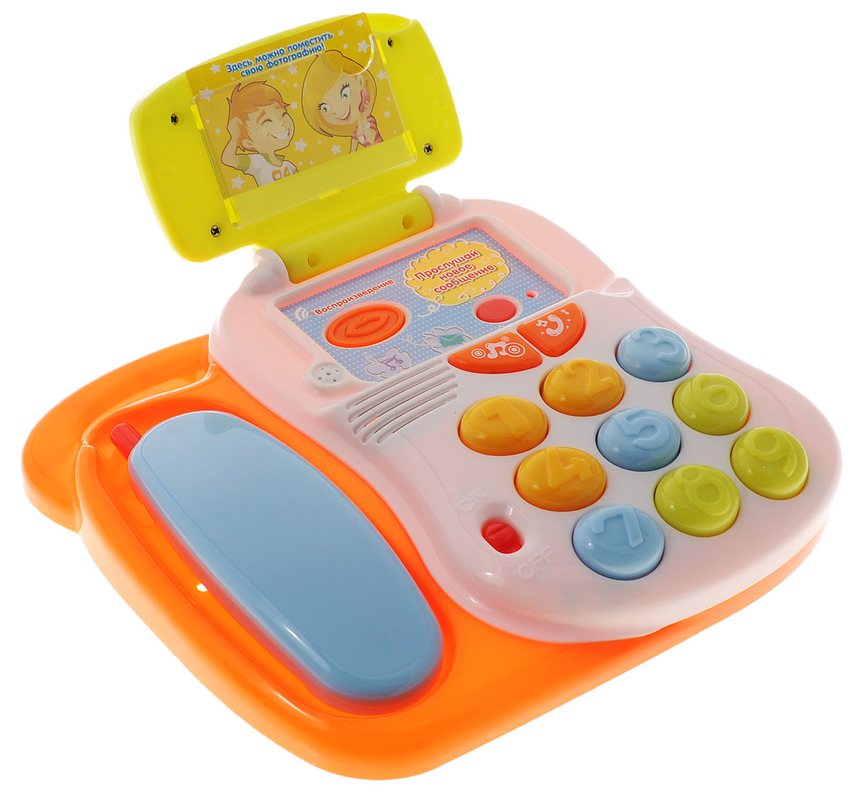 Mommy Love Развивающая игрушка Говорящий телефонTT13 Mommy Love Развивающая игрушка Говорящий телефонTT13Развивающая игрушка Говорящий телефон со звуковыми и световыми эффектами, непременно понравится вашему малышу и станет для него любимой игрушкой. Ребенок познакомится со стандартными звуками набора номера, дозвона, длинными или короткими гудками, а также несколькими веселыми мелодиями. У телефона имеется функция записи - 10 секунд. В верхнее окошко можно вставить фотографию. Порадуйте своего ребенка таким замечательным подарком! Для работы необходимо 2 батарейки типа АА (комплектуется демонстрационными).