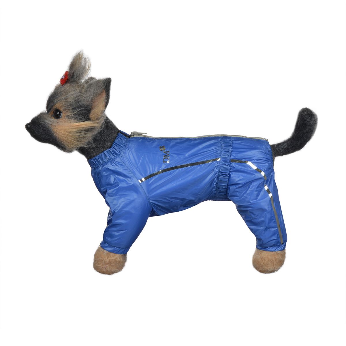 Комбинезон для собак Dogmoda Альпы, для мальчика, цвет: синий. Размер 1 (S)DM-150329-1 Комбинезон для собак Dogmoda Альпы, для мальчика, цвет: синий. Размер 1 (S)DM-150329-1Комбинезон для собак Dogmoda Альпы отлично подойдет для прогулок поздней осенью или ранней весной. Комбинезон изготовлен из полиэстера, защищающего от ветра и осадков, с подкладкой из флиса, которая сохранит тепло и обеспечит отличный воздухообмен. Комбинезон застегивается на молнию и липучку, благодаря чему его легко надевать и снимать. Ворот, низ рукавов и брючин оснащены внутренними резинками, которые мягко обхватывают шею и лапки, не позволяя просачиваться холодному воздуху. На пояснице имеется внутренняя резинка. Изделие декорировано серебристыми полосками и надписью DM. Благодаря такому комбинезону простуда не грозит вашему питомцу и он не даст любимцу продрогнуть на прогулке.