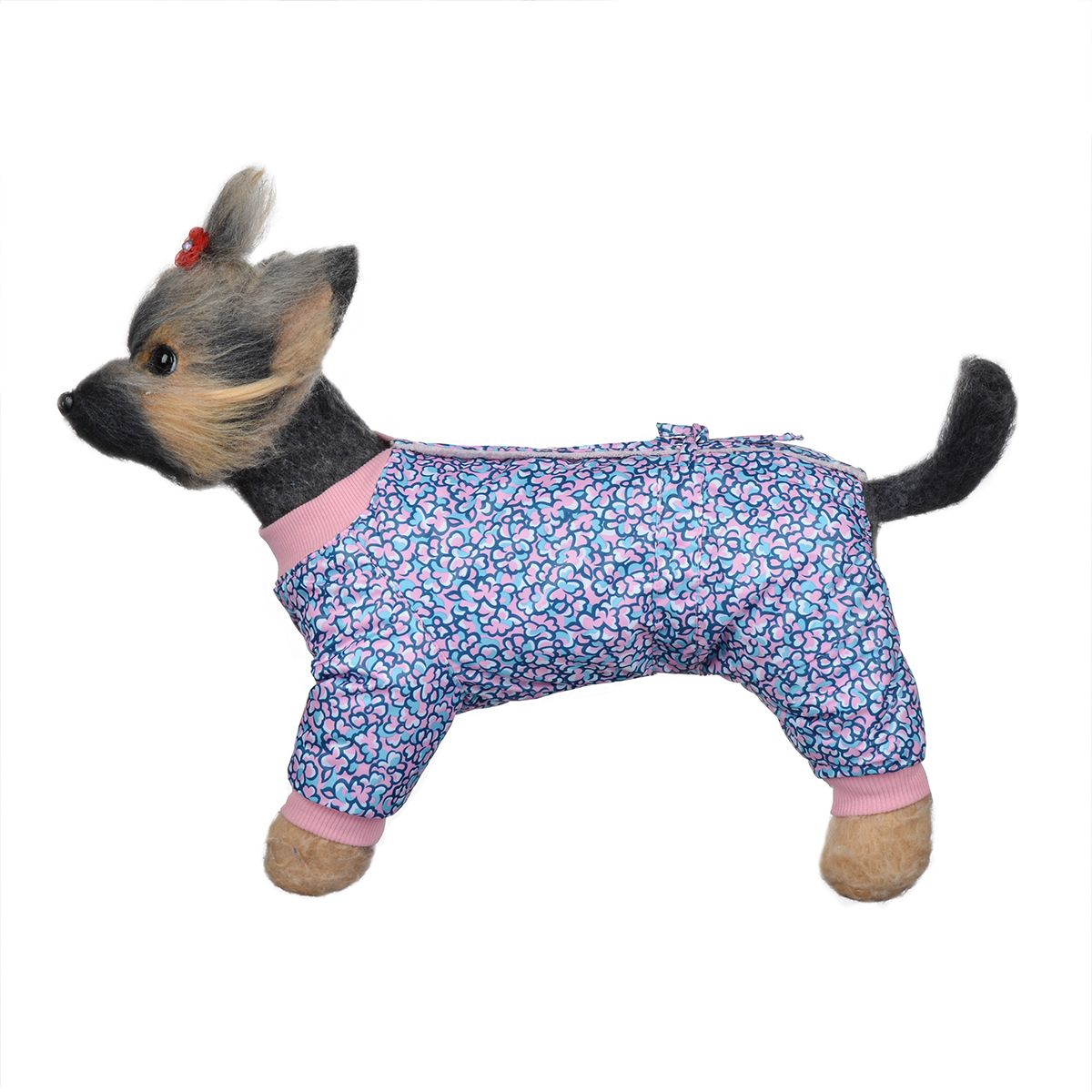 Комбинезон для собак Dogmoda Лаки, зимний, для девочки, цвет: розовый, синий. Размер 2 (M)DM-150334-2 Комбинезон для собак Dogmoda Лаки, зимний, для девочки, цвет: розовый, синий. Размер 2 (M)DM-150334-2Комбинезон для собак Dogmoda Лаки, оформленный ярким цветочным рисунком, отлично подойдет для прогулок в зимнее время года. Комбинезон изготовлен из водоотталкивающего полиэстера, защищающего от ветра и снега, с утеплителем из синтепона, который сохранит тепло даже в сильные морозы, а в качестве подкладки используется искусственный мех, который обеспечивает отличный воздухообмен. Комбинезон застегивается на кнопки на спинке, благодаря чему его легко надевать и снимать. Ворот, низ рукавов и брючин оснащены широкими трикотажными манжетами, которые мягко обхватывают шею и лапки, не позволяя просачиваться холодному воздуху. На пояснице комбинезон затягивается на шнурок-кулиску. Изделие имеет максимально закрытый животик. Благодаря такому комбинезону простуда не грозит вашему питомцу, и он сможет испытать не сравнимое удовольствие от снежных игр и забав.