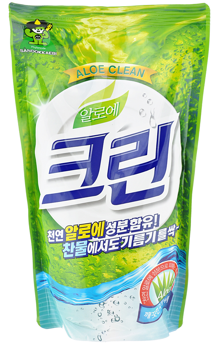 Гель для мытья посуды и овощей Sandokkaebi Aloe Clean, 800 г002671 Гель для мытья посуды и овощей Sandokkaebi Aloe Clean, 800 г002671Средство для мытья посуды и кухонных принадлежностей Sandokkaebi Aloe Clean. Превосходная моющая сила - прекрасно расщепляет жир и эффективно удаляет любые загрязнения. Образует обильную пену, которая легко смывается без остатков при ополаскивании, подходит для мытья фруктов и овощей. РН нейтральный. Экстракт алоэ защищает и увлажняет кожу рук. Состав: Linear alkylbenzene sulfonate, Diethanolamine, Cocamide DEA, Alpha olefin sulfonate, Sodium laureth sulfate, Sodium hydroxide, Sodium chloride, Tetrasodium-EDTA, Fragrance, Water.