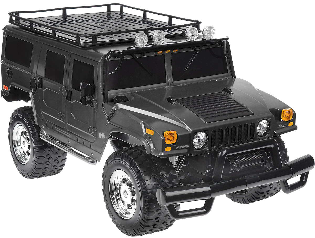 Rastar Радиоуправляемая модель Hummer H1 Suv цвет черный28600 Rastar Радиоуправляемая модель Hummer H1 Suv цвет черный28600Радиоуправляемая модель Rastar Hummer H1 Suv станет отличным подарком любому мальчику! Все дети хотят иметь в наборе своих игрушек ослепительные, невероятные и крутые автомобили на радиоуправлении. Тем более, если это автомобиль известной марки с проработкой всех деталей, удивляющий приятным качеством и видом. Одной из таких моделей является автомобиль на радиоуправлении Rastar Hummer H1 Suv. Это точная копия настоящего авто в масштабе 1:6. Возможные движения: вперед, назад, вправо, влево, остановка. Имеются световые эффекты. Пульт управления работает на частоте 40 MHz. Игрушка работает на сменном аккумуляторе (входит в комплект). Для работы пульта управления необходима 1 батарейка 9V (6F22) (не входит в комплект).