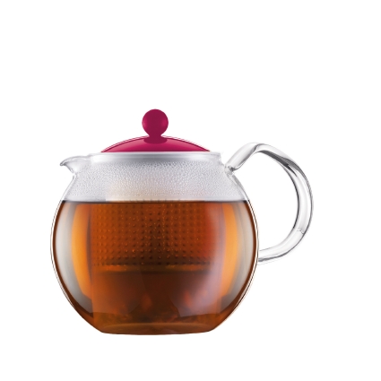 Чайник заварочный Bodum Assam, с фильтром, цвет: розовый, 1 лA1830-634-Y15 Чайник заварочный Bodum Assam, с фильтром, цвет: розовый, 1 лA1830-634-Y15Заварочный чайник Bodum Assam изготовлен из высококачественного стекла, пластика и нержавеющей стали. Изделие оснащено фильтром, благодаря которому задерживает чаинки и предотвращает попадание их в чашку. Прозрачный корпус обеспечивает легкую очистку. Чайник поможет заварить крепкий ароматный чай и великолепно украсит стол к чаепитию. Можно мыть в посудомоечной машине.