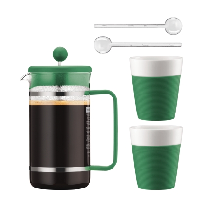 Набор кофейный Bodum Bistro, цвет: зеленый, белый, 5 предметовAK1508-825-Y15 Набор кофейный Bodum Bistro, цвет: зеленый, белый, 5 предметовAK1508-825-Y15Сочетание эстетики стекла и пластика ярких цветов превращает Bodum Bistro в элегантный аксессуар, создающий атмосферу утонченности и уюта. Кофейник с френч-прессом, две кружки и удлиненные ложки для безопасного размешивания – набор из пяти предметов органично дополнит интерьер кухни или выступит отличным подарком на знаменательную дату. Колба кофейника и чашки Bodum Bistro изготовлены из боросиликатного стекла, устойчивого не только к высокой температуре, но и царапинам, потертостям и прочим мелким повреждениям. В набор входят: Кофейник с прессом, 1 л; 2 стакана по 300 мл; 2 мерные ложки.