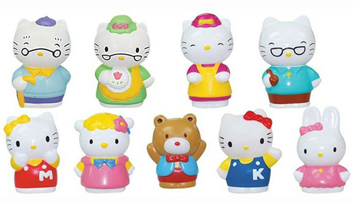 Hello Kitty Игровой набор Друзья и семья290079 Hello Kitty Игровой набор Друзья и семья290079Игровой набор по мотивам полюбившегося многим японского мультфильма. Фигурки с образами знаменитой кошечки подарят много радостных моментов детям. Все наборы серии только дополняют друг друга и развивают образное мышление.