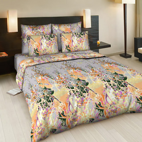 Комплект белья Letto, 2-спальный, B92, наволочки 70х70В92-4 Комплект белья Letto, 2-спальный, B92, наволочки 70х70В92-4Серия Letto «Традиция» выполнена из классической российской бязи, привычной для большинства российских покупательниц. Ткань плотная (125гр/м), используются современные устойчивые красители и в том числе технология с эффектом 3д. Традиционная российская бязь выгодно отличается от импортных аналогов по цене, при том, что сама ткань и толще, меньше сминается и служит намного дольше. Рекомендуется перед первым использованием постирать, но не пересушивать. Применение кондиционера при стирке сделает такое постельное белье мягче и комфортней. Пододеяльник на молнии. Обращаем внимание, что расцветка наволочек может отличаться от представленной на фото.