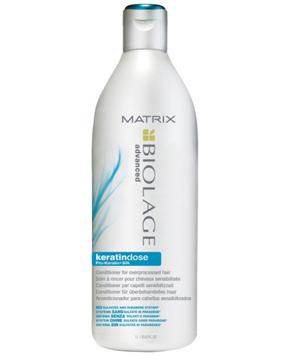 Matrix Biolage Keratindose Кондиционер 1лP0675702 Matrix Biolage Keratindose Кондиционер 1лP0675702Кондиционер предназначен для поврежденных или подверженных химической обработке волос. Он питает и помогает предотвратить повреждения волос. Увлажняет и разглаживает, создает защиту волос от внешних факторов. Предотвращает повреждения волос, делает их более послушными и шелковистыми на ощупь. Рекомендуется для восстановления волос, подверженных частому химическому воздействию (обесцвечивание, мелирование и химзавивки).