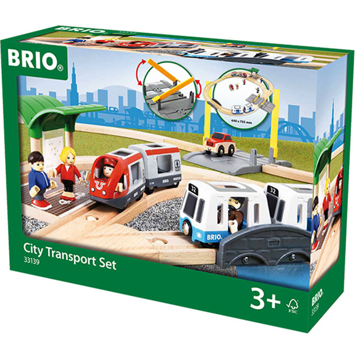 Brio Железная дорога Городской транспорт33139 Brio Железная дорога Городской транспорт33139Вашему ребенку обязательно понравится железная дорога Brio Городской транспорт. Этот игровой набор позволит построить большую железную дорогу для городского рельсового транспорта с остановкой, мостом и переездом. В комплект входит локомотив, 3 вагона, машинка, остановка, мост, переезд, 4 фигурки, элементы железнодорожного полотна. Железные дороги позволяют ребенку не только получать удовольствие от игры, но и развивать пространственное воображение, мелкую моторику и координацию движений. Набор совместим со всеми железными дорогами и паровозиками Brio.