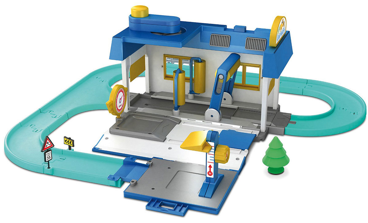 Robocar Poli Игровой набор Мойка83159 Robocar Poli Игровой набор Мойка83159Игровой набор Robocar Poli Мойка обязательно понравится вашему малышу. Городок Брумстаун, где люди живут и работают бок о бок с машинками и всегда готовы прийти на помощь друг другу, очень похож на обычный город. Здесь есть магазины, школы и, конечно, мойка для многочисленных автомобилей. Так как машинки Брумстауна очень любят свою работу и выполняют ее крайне старательно, мойка редко остается без работы. Игровой набор Robocar Poli Мойка предназначен специально для того, чтобы ваш малыш мог воссоздать у себя дома полюбившиеся мультипликационные сюжеты и придумать свои собственные уникальные приключения с любимыми героями. На этой мойке все по-настоящему: подъемная площадка, доставляющая машинки на чистку; вращающиеся валики для чистки металлических корпусов; вентилятор, способный за несколько секунд высушить свежевымытую машинку, и даже специальные авто-весы. Играя с набором малыш научится следить за чистотой и порядком, а также более внимательно и ответственно...