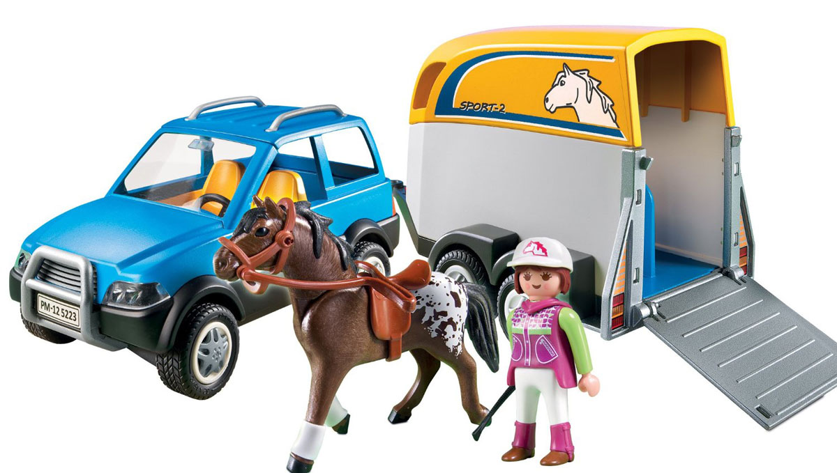 Playmobil Игровой набор Лошади Джип с трейлером для перевозки лошадей5223pm Playmobil Игровой набор Лошади Джип с трейлером для перевозки лошадей5223pmИгровой набор Playmobil Лошади: Джип с трейлером для перевозки лошадей. Он точно пригодится для организации интересной игры, ведь с его помощью можно будет безопасно перевозить животных на большие расстояния для участия в соответствующих конных соревнованиях. В комплект входит: наездник, попон, седло для лошади, стек и шапочка наездника, джип с трейлером, фигурка лошади, машина. Ваш ребенок будет часами играть с этой игрушкой, придумывая различные истории. Порадуйте его таким замечательным подарком!