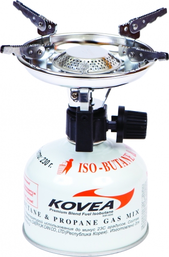 Горелка газовая Kovea Scout Stove ТКВ-8911-120-5-062 Горелка газовая Kovea Scout Stove ТКВ-8911-120-5-062Газовая горелка Kovea TKB-8911-1 Scout Stove - популярная туристическая газовая горелка с пьезоподжигом. Благодаря увеличенному размеру головки, пламя горелки рассеивается, что уменьшает вероятность пригорания пищи. Раскладные лапки конфорки позволяют использовать посуду большого размера и приготовить пищу для нескольких человек. Теплоотражающий экран круглой формы экономит топливо и эффективно отражает тепло газовой горелки на дно посуды, увеличивая тем самым КПД. Она работает от газового баллона резьбового стандарта, но возможно и подсоединение к цанговому газовому баллону при помощи адаптера со шлангом Cobra. Данные аксессуары приобретаются отдельно. Комплектация: горелка, пластиковый кофр для хранения, инструкция по эксплуатации. Мощность: 1,53 кВт. Вес: 290 г. Топливо: газ. Расход топлива: 160 г/ч. Размер (в походном положении): 122 мм x 100 мм x 125 мм. Диаметр конфорки: 18 см.