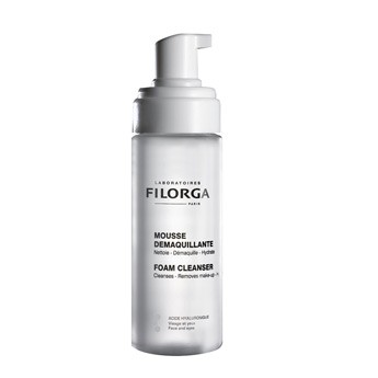 Filorga Мусс Mousse Demaquillante для снятия макияжа 150 млDCGP021 Filorga Мусс Mousse Demaquillante для снятия макияжа 150 млDCGP021Лаборатории Filorga, созданные в 1978 году, используют только инновационные компоненты, применяемые ведущими специалистами в области эстетической медицины. Для улучшения проникновения активных компонентов в кожу все средства лабораторий Filorga содержат хроносферы. Они включают молекулу гиалуроновой кислоты с высоким молекулярным весом и NCTF - поливосстанавливающий комплекс из 55 компонентов (витамины, коэнзимы, аминокислоты...), который активно применяется в мезотерапии. Мягко очищает, удаляет макияж (каприл гликозид), препятствует обезвоженности (гиалуроновая кислота), успокаивает, возвращает комфорт (экстракт белой лилии) Мягко очищает, препятствует обезвоженности, возвращает комфорт