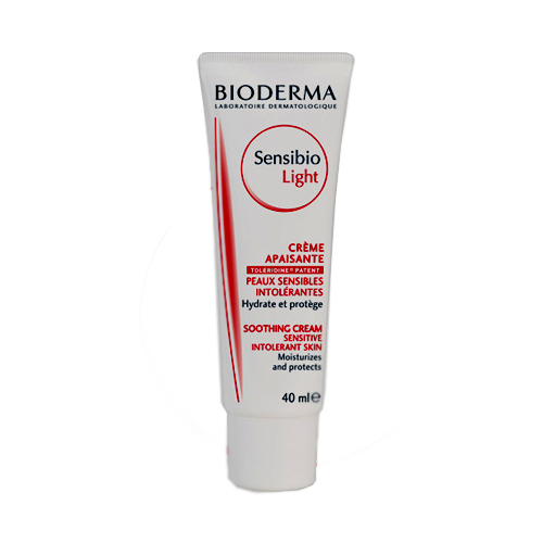 Bioderma ЛАЙТ крем Sensibio40 мл28694 Bioderma ЛАЙТ крем Sensibio40 мл28694Повышает устойчивость кожи к внешней агрессии. Снижает секрецию провоспалительных медиаторов. Мгновенно успокаивает увлажняет. Защищает от ежедневных агрессий. Великолепная переносимость. Мгновенно успокаивает и увлажняет