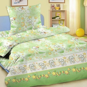 Letto Комплект в кроватку для новорожденных, простыня на резинке BGR17BGR-17 Letto Комплект в кроватку для новорожденных, простыня на резинке BGR17BGR-17Комплект постельного белья в кроватку с простыней на резинке в хлопковом исполнении и с хорошими устойчивыми красителями - по очень доступной цене! Эта модель произведена из плотного пакистанского хлопка полотняного плетения группы перкаль с использованием современных устойчивых и в то же время гипоаллергенных красителей. Такое белье прослужит долго и выдержит много стирок. Размер: ододеяльник 145*110,простыня 60*120 высота 20 см, резинка целиком по периметру. нав-ка 40*60 Рисунок на наволочке может отличаться от представленного на фото.