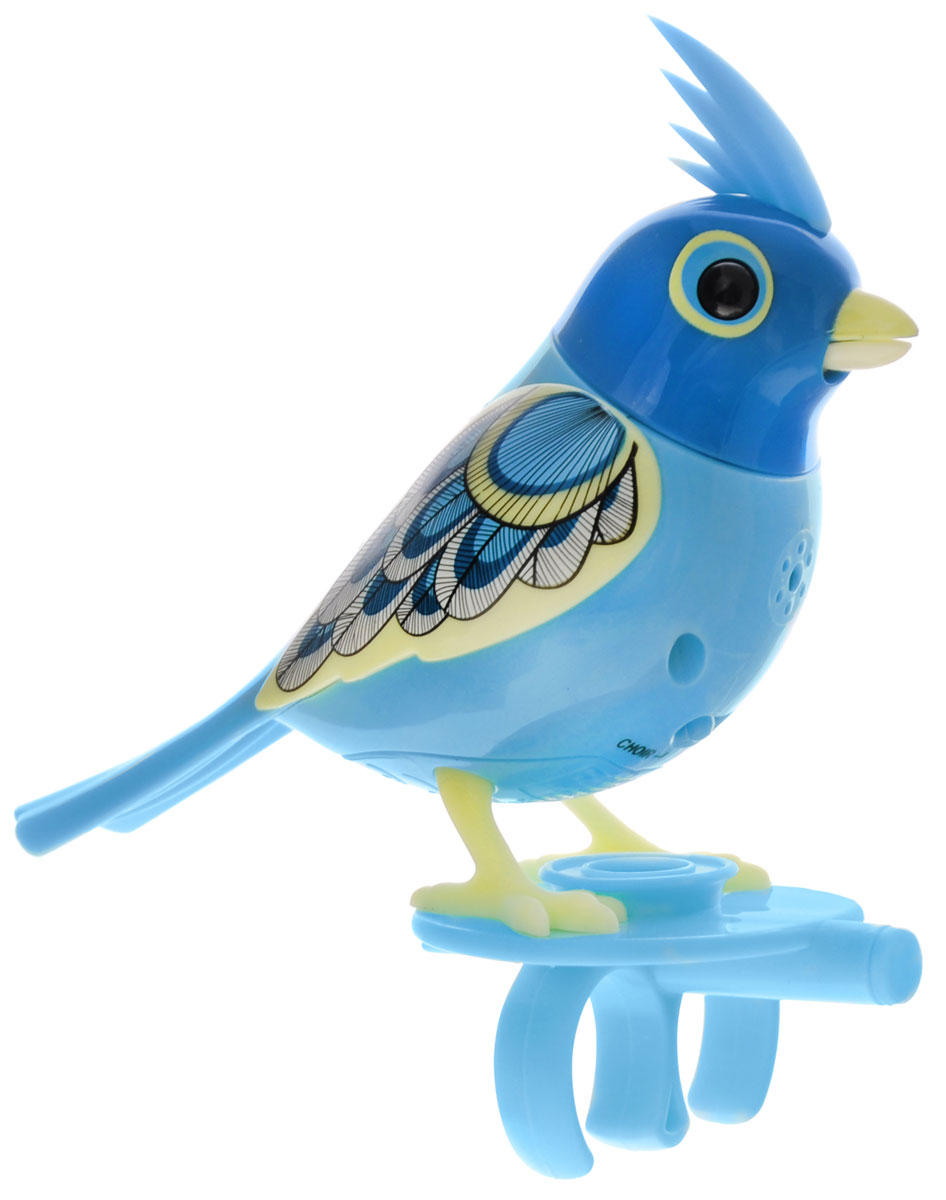 DigiBirds Интерактивная игрушка Птичка Chief88286_голубой DigiBirds Интерактивная игрушка Птичка Chief88286_голубойИнтерактивная игрушка Птичка DigiBirds Chief - это забавная интерактивная игрушка, которая займет малыша на длительное время. Птичка стоит на специальном свистке, который удобно держать на двух пальцах. Эта игрушка умеет выполнять разные действия: щебетать, петь песенки, при этом двигая головой и клювом. Если подуть на грудку птички, она начнет щебетать. Если подуть в свисток, птичка станет исполнять известную песенку. Игрушка воспроизводит свыше 55 музыкальных свистов. 2 режима работы игрушки: соло и хор. При переключении в режим хора можно последовательно подсоединять птичек к главной, в результате они будут вместе исполнять песенки вслед за главной птичкой и щебетать друг с другом. Игрушка развивает музыкальный слух, любовь к музыке и животным. Для работы игрушки необходимы 3 батарейки напряжением 1,5V типа AG13/LR44 (товар комплектуется демонстрационными).