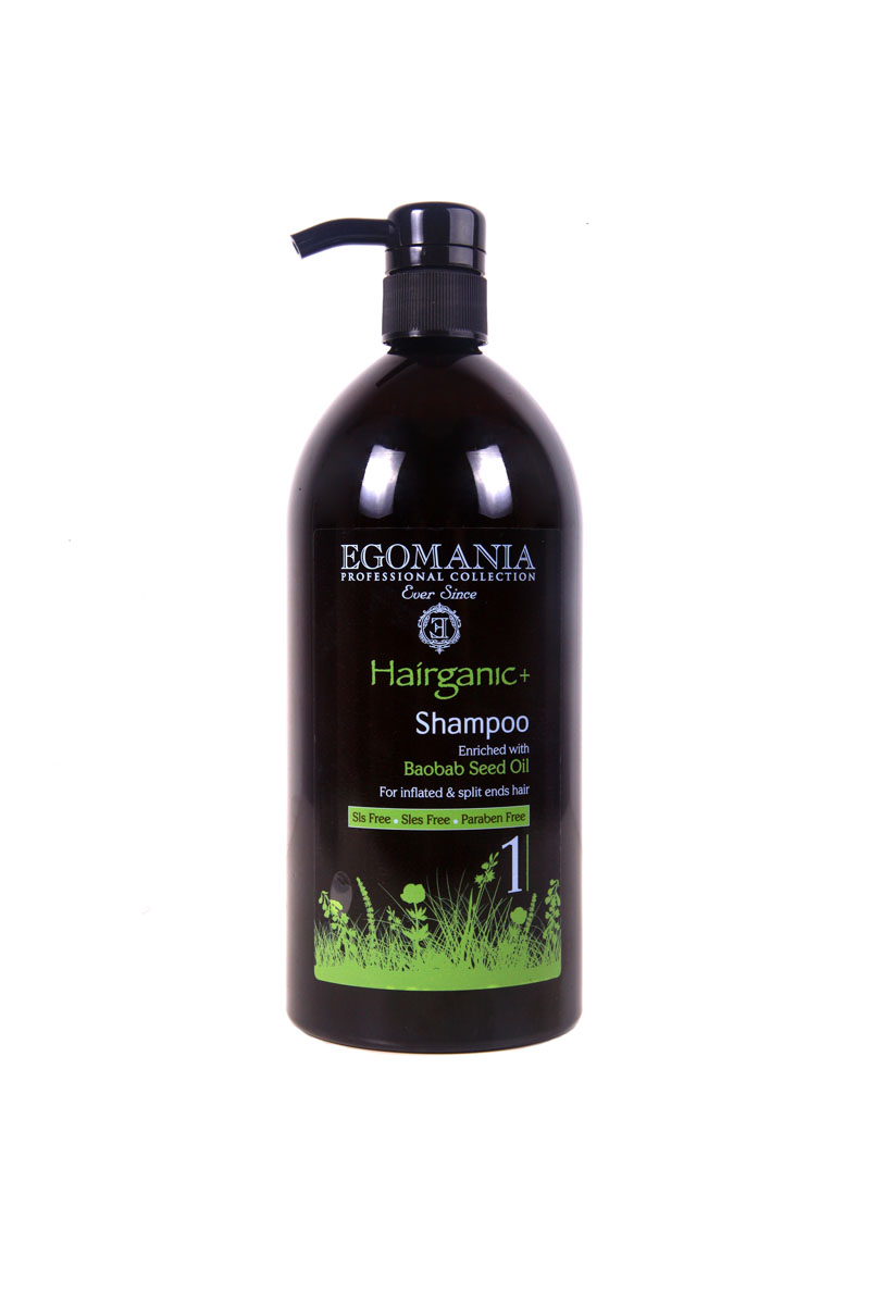 Egomania Professional Collection Шампунь Hairganic+ с маслом баобаба для непослушных и секущихся волос 1000 мл1640165 Egomania Professional Collection Шампунь Hairganic+ с маслом баобаба для непослушных и секущихся волос 1000 мл1640165Шампунь подходит для поврежденных, секущихся и ломких волос. Шампунь мягко и нежно очищает структуру волос и кожу головы, не является агрессивным моющим средством.Основным активным ингредиентом является масло баобаба, которое содержит в своем составе в большом количестве витамины А, F, D, E, аминокислоты, бета-каротин, тартаровою кислоту, а также жирные кислоты и омега-3. Масло из семян баобаба имеет регенерирующее, противовоспалительное, питательное, ранозаживляющее, увлажняющее и тонизирующее свойства, оно эффективно увлажняет и успокаивает чувствительную, раздраженную и сухую кожу. Масло баобаба нашло широкое применение в профилактике старения волос и образования их ломкости и сечения. Оно также заметно улучшает цвет и структуру волос. Заживляет мелкие трещины и эрозии коркового слоя волоса, помогает бороться с истощением волос.