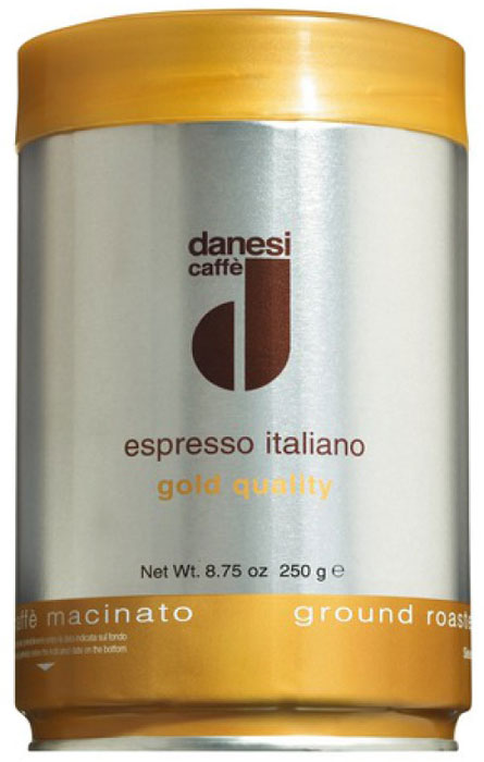 Danesi Gold кофе в зернах, 250 гCDNSB0-P00033 Danesi Gold кофе в зернах, 250 гCDNSB0-P00033Смесь зерен 100% арабики из Бразилии и Центральной Америки. Мягкий вкус кофе дополняют зерна из Кении, придающие этому сорту неповторимый насыщенный аромат и долгое послевкусие. Данези Голд — это самая популярная кофейная смесь Данези, менее сложная в приготовлении, чем Данези Доппио. Страна: Кения, Бразилия, Колумбия. Кофе Danesi – это элитный итальянский эспрессо, появившийся более ста лет назад. История кофе Danesi началась в Риме в 1905 году, когда итальянец Альфредо Данези открыл свой первый магазин и уютную кофейню «Nencini e Danesi». Альфредо сам составлял эксклюзивные кофейные смеси и варил эспрессо для своих гостей. За годы своего существования этот кофе завоевал огромную популярность не только в Италии, но и далеко за ее пределами, более чем в 60 странах мира. Философия компании очень проста – Ежедневно прилагать массу усилий для достижения и сохранения высокого уровня удовлетворённости клиентов. А воплощается это утверждение...