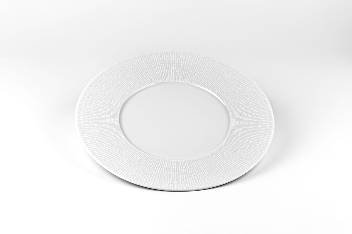 Zen Asymetrie Blanc 2161, набор тарелок 27 см (6шт), цвет: белый839002 2161 Zen Asymetrie Blanc 2161, набор тарелок 27 см (6шт), цвет: белый839002 2161В наборе тарелка 27 см 6 штук Материал: фарфор: цвет: белый Серия: ZEN