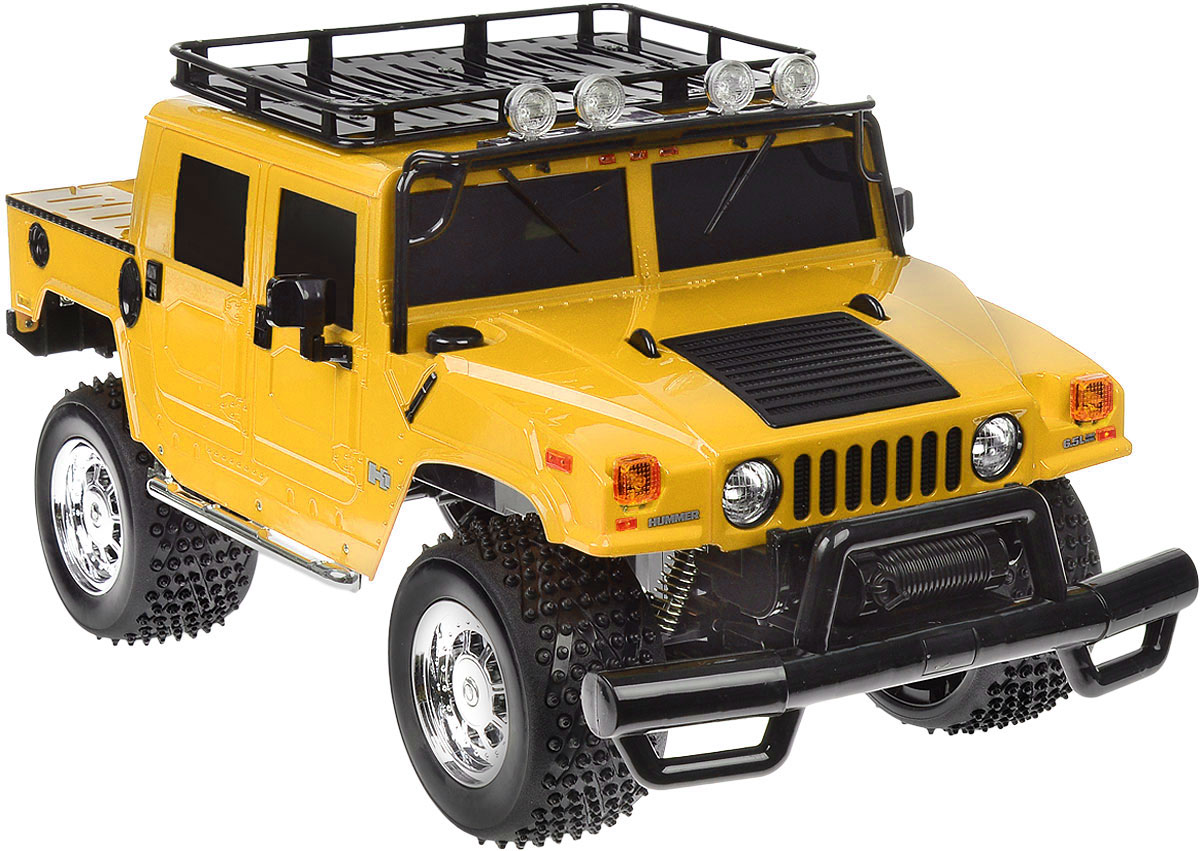 Rastar Радиоуправляемая модель Hummer H1 Sut цвет желтый28700_желтый Rastar Радиоуправляемая модель Hummer H1 Sut цвет желтый28700_желтыйРадиоуправляемая модель Rastar Hummer H1 Sut станет отличным подарком любому мальчику! Все дети хотят иметь в наборе своих игрушек ослепительные, невероятные и крутые автомобили на радиоуправлении. Тем более, если это автомобиль известной марки с проработкой всех деталей, удивляющий приятным качеством и видом. Одной из таких моделей является автомобиль на радиоуправлении Rastar Hummer H1 Sut. Это точная копия настоящего авто в масштабе 1:6. Возможные движения: вперед, назад, вправо, влево, остановка. Имеются световые эффекты. Пульт управления работает на частоте 27 MHz. Игрушка работает на сменном аккумуляторе (входит в комплект). Для работы пульта управления необходима 1 батарейка 9V (6F22) (не входит в комплект).