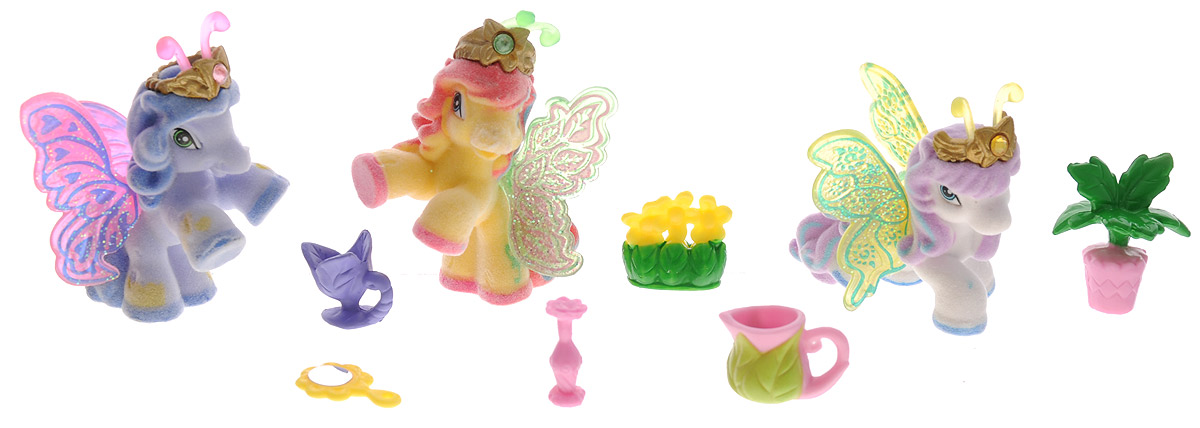 Filly Игровой набор Filly Бабочки с блестками цвет голубой желтый белыйM770139-3850_голубой, желтый, белый Filly Игровой набор Filly Бабочки с блестками цвет голубой желтый белыйM770139-3850_голубой, желтый, белыйИгровой набор Filly Бабочки с блестками придется по вкусу вашей дочурке, ведь все девочки обожают волшебных лошадок Filly! Набор включает в себя 3 фигурки очаровательных крылатых лошадок-бабочек и 6 ярких аксессуаров. Также в набор входят 3 карточки героев. Фигурки выполнены из прочного пластика и покрыта мягким флоком. У лошадки есть яркие полупрозрачные крылья, оформленные множеством сверкающих блесток. На крылышках каждой лошадки-бабочки изображен герб семейства, к которому они принадлежат. Лошадки-бабочки Filly живут в прекрасном саду посреди волшебного леса Папиллия. Помимо крылышек бабочки, от обычных лошадок Филли отличаются также небольшими антеннами и короной со сверкающим кристаллом Swarovski на голове. Ваша дочурка с удовольствием будет играть с этим набором и устраивать настоящие волшебные приключения в мире лошадок-бабочек Filly. Фигурки очаровательных лошадок станут любимыми игрушками вашей малышки и займут достойное место в ее личной коллекции.