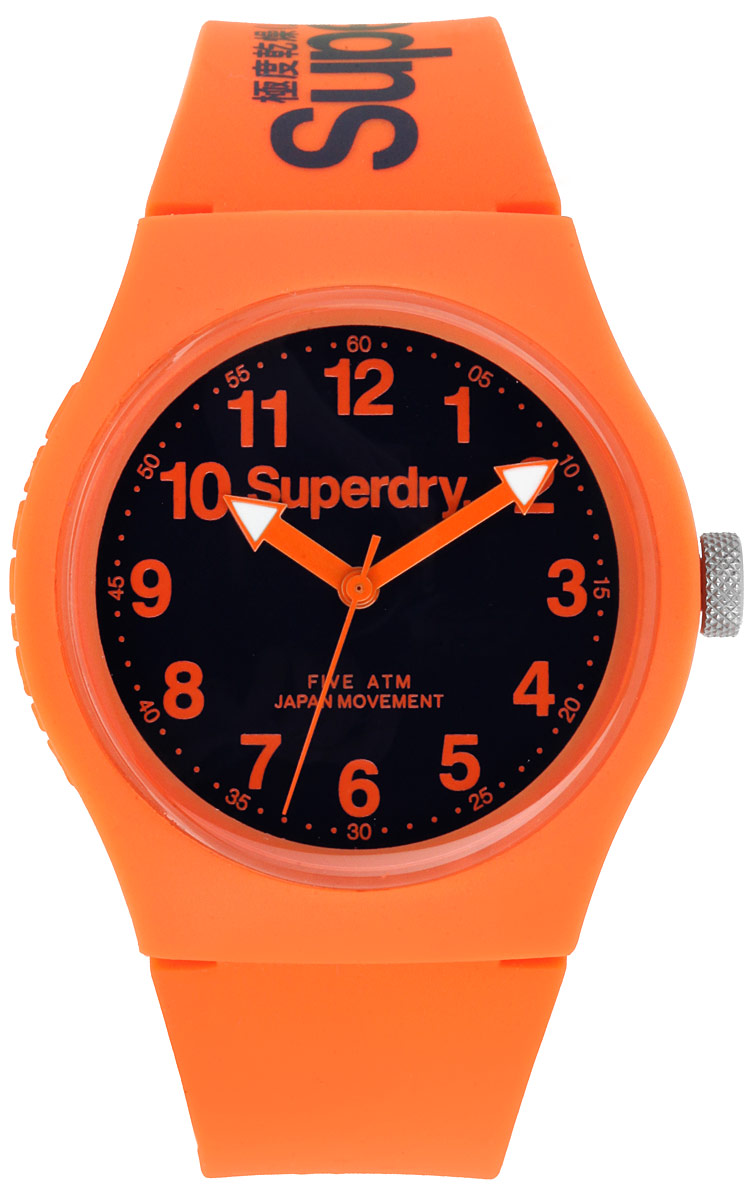 Часы наручные Superdry, цвет: оранжевый. SYG164SYG164O Часы наручные Superdry, цвет: оранжевый. SYG164SYG164OОригинальные женские часы Superdry выполнены из нержавеющей стали, каучука и минерального стекла. Изделие дополнено символикой бренда. Корпус часов выполнен из нержавеющей стали и каучука, дополнен минеральным стеклом и имеет степень влагозащиты равную 5 atm. Оригинальный браслет выполнен из каучука и дополнен практичной пряжкой, которая позволит с легкостью снимать и надевать изделие. Часы поставляются в фирменной упаковке. Часы Superdry подчеркнут отменное чувство стиля у их владельца.