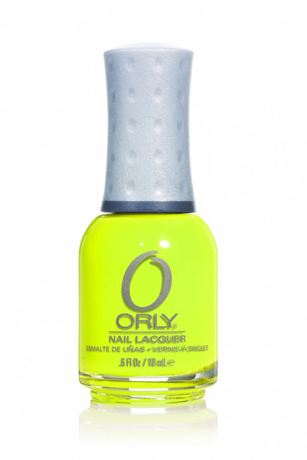 Orly Лак для ногтей Feel The Vibe, тон: № 765 Glowstick, 18 мл20765 Orly Лак для ногтей Feel The Vibe, тон: № 765 Glowstick, 18 мл20765Элегантные, манящие, изысканные, чарующие - именно такие цвета составляют базовую коллекцию лаков для ногтей Orly. Широкий спектр тонов разнообразных оттенков позволяет удовлетворить самые изысканные вкусы и менять цвет ногтей хоть два раза в день. Вы можете выбрать какой угодно вариант гардероба - палитра лаков Orly позволит подобрать оттенок на любой случай и для любого настроения. Плюс ко всему приятно осознавать, что ваши ногти покрыты лаком фирмы, пользующейся репутацией одной из лучших среди специалистов ногтевого сервиса и на протяжении тридцати лет занимающейся разработкой и производством средств по уходу за натуральными ногтями. При этом останавливаться на достигнутом в Orly не собираются. Шесть изумительно-ярких цветов коллекции Feel The Vibe, созданной специально для солнечного сезона, станут отличным дополнением к необычного образу. Способ применения : нанести 1-2 слоя лака поверх базового покрытия. Завершить маникюр с помощью верхнего покрытия...