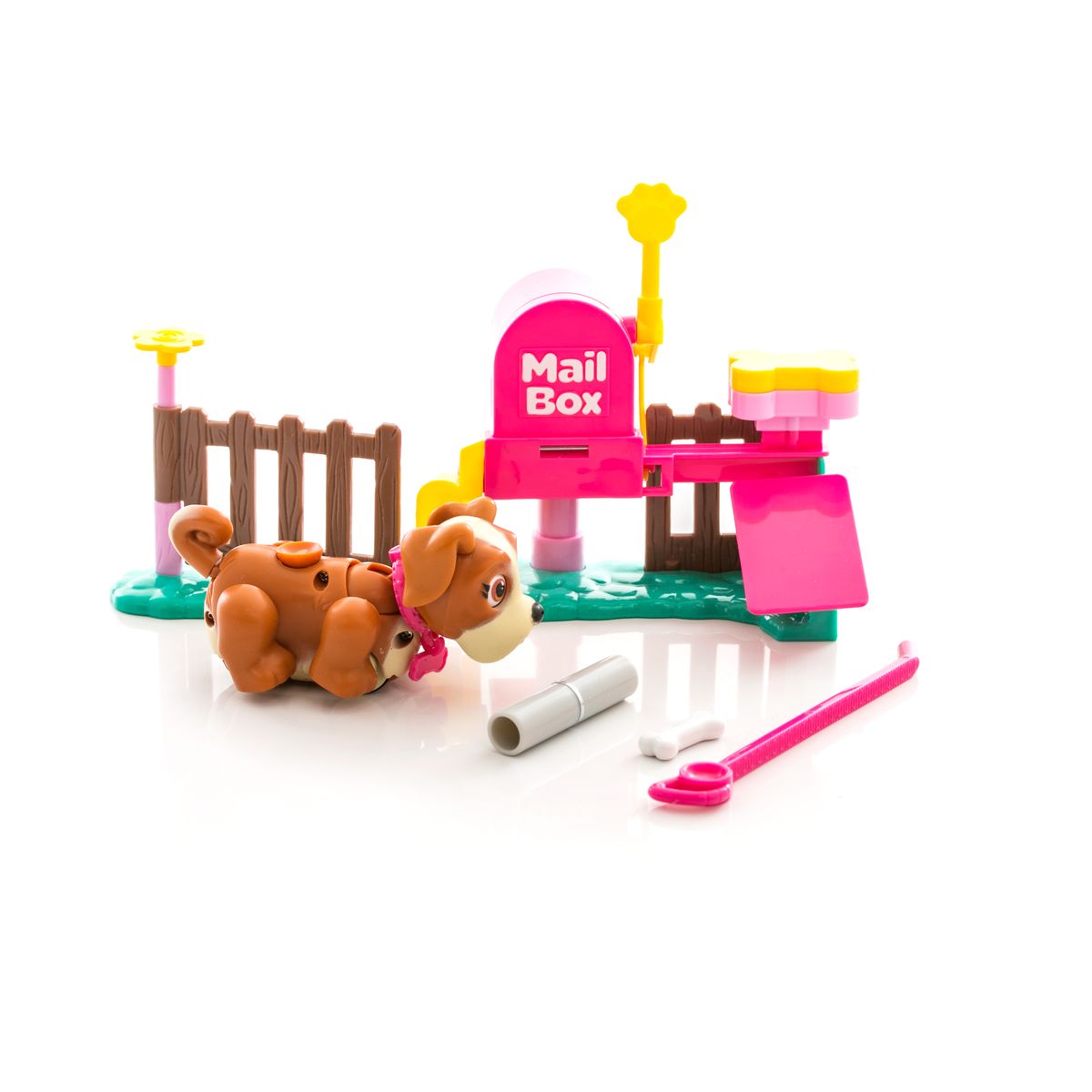 Pet Club Parade Игровой набор Почтовый офис18549 Pet Club Parade Игровой набор Почтовый офис18549Игровой набор Pet Club Parade Почтовый офис привлечет внимание вашего малыша и подарит много часов, посвященных игре с ним. Комплект включает в себя: почтовый офис, фигурку щенка и игровые элементы. Научи своего щенка доставать почту из почтового ящика и приносить прямо в руки. Просто поднеси собачку к почтовому ящику и помоги щенку нажать носом на специальную педаль. Когда откроется дверца, нужно поднести песика к газете или письму так, чтобы магниты были максимально близко. За хорошую работу нужно лакомство - косточка, которая спрятана в специальном отсеке. Щенок забавно двигает лапками при ходьбе. При желании, можно присоединить специальный поводок к ошейнику. На спинке расположен джойстик, с помощью которого можно управлять головой, хвостиком и глазами. Щенок может взаимодействовать с аксессуарами. Например, благодаря встроенным магнитам, подбирать и следовать за своей косточкой. На ошейнике каждого щенка имеется бирка в виде косточки, на которой можно...