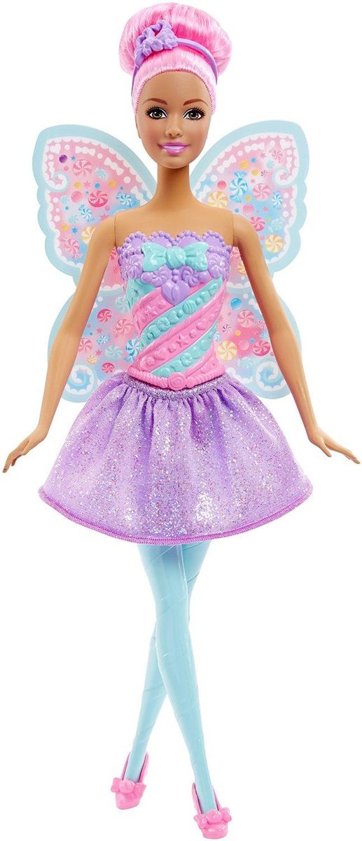 Barbie Кукла Конфетная ФеяDHM50_DHM51 Barbie Кукла Конфетная ФеяDHM50_DHM51Кукла Barbie Фея непременно обрадует вашу малышку. Куколка с длинными розовыми волосами одета в шикарный блестящий наряд, состоящий из пластикового топа и текстильной юбочки. У Феи конфетный рисунок на розово-бирюзовом лифе и крылышках. Дополняют образ феи ободок и розовые туфельки на каблуках. Головка, ручки и ножки Барби подвижны, что позволит придавать кукле различные позы, а длинные волосы куклы так интересно укладывать в разнообразные прически. Одежда и аксессуары подходят всем куклам-принцессам, русалкам и феям (продаются отдельно). Ваша малышка придет в восторг от такого подарка, и с удовольствием будет играть с куколкой, которая готова унести ее в мир фантазий: ведь с Барби можно быть кем угодно!